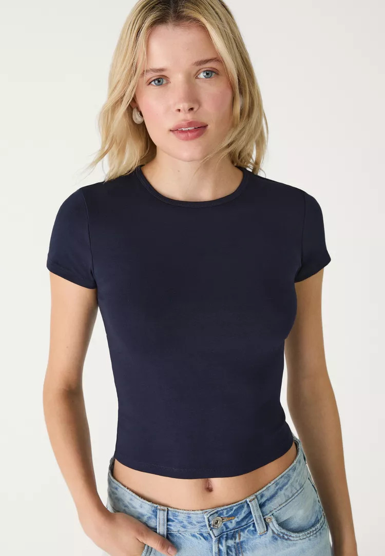 Slim fit basic t-shirt | Stradivarius (UK)