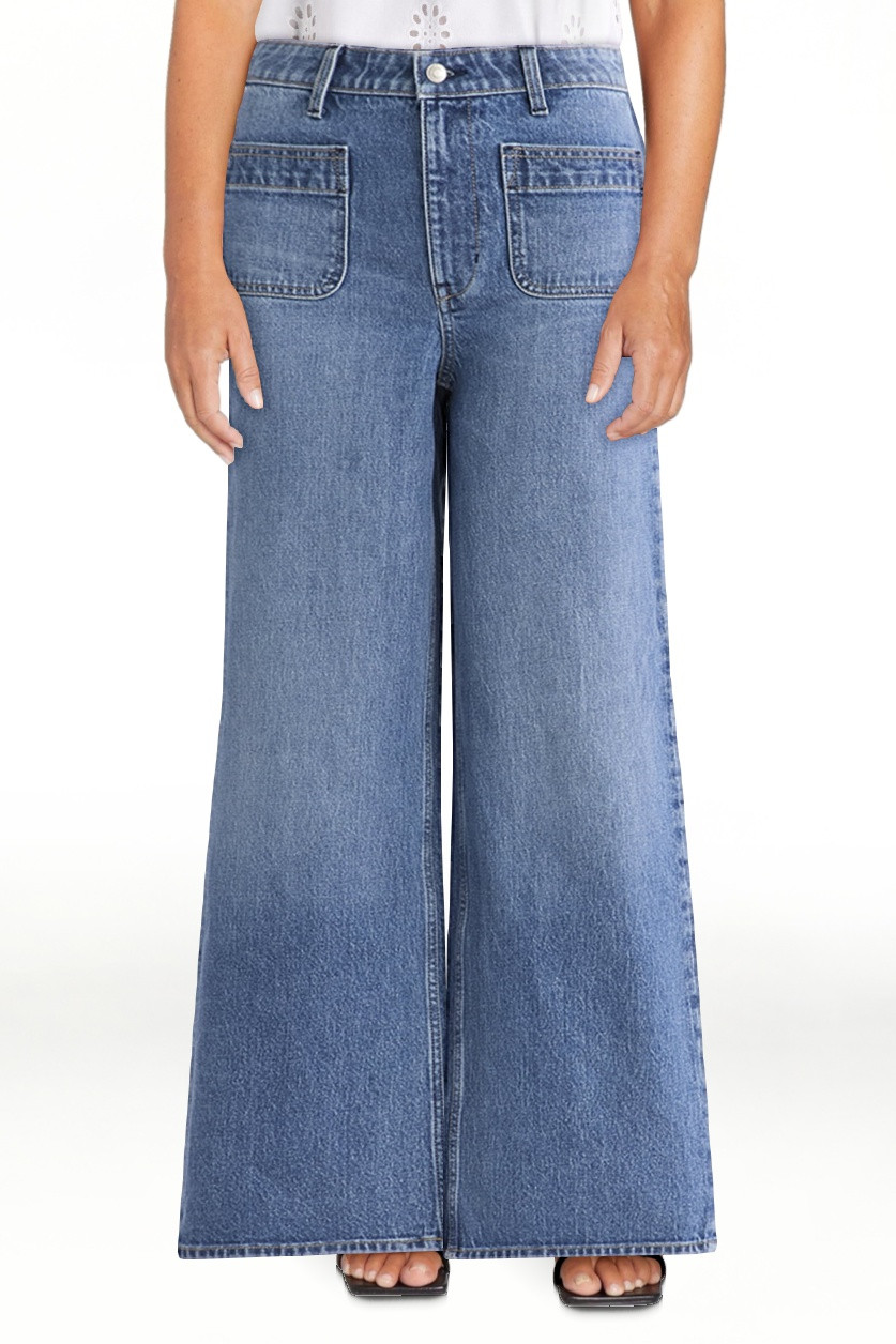 Free Assembly Women's and Women's Plus Wide Leg Jeans with Patch Pockets, 30", 32", and 34" Insea... | Walmart (US)