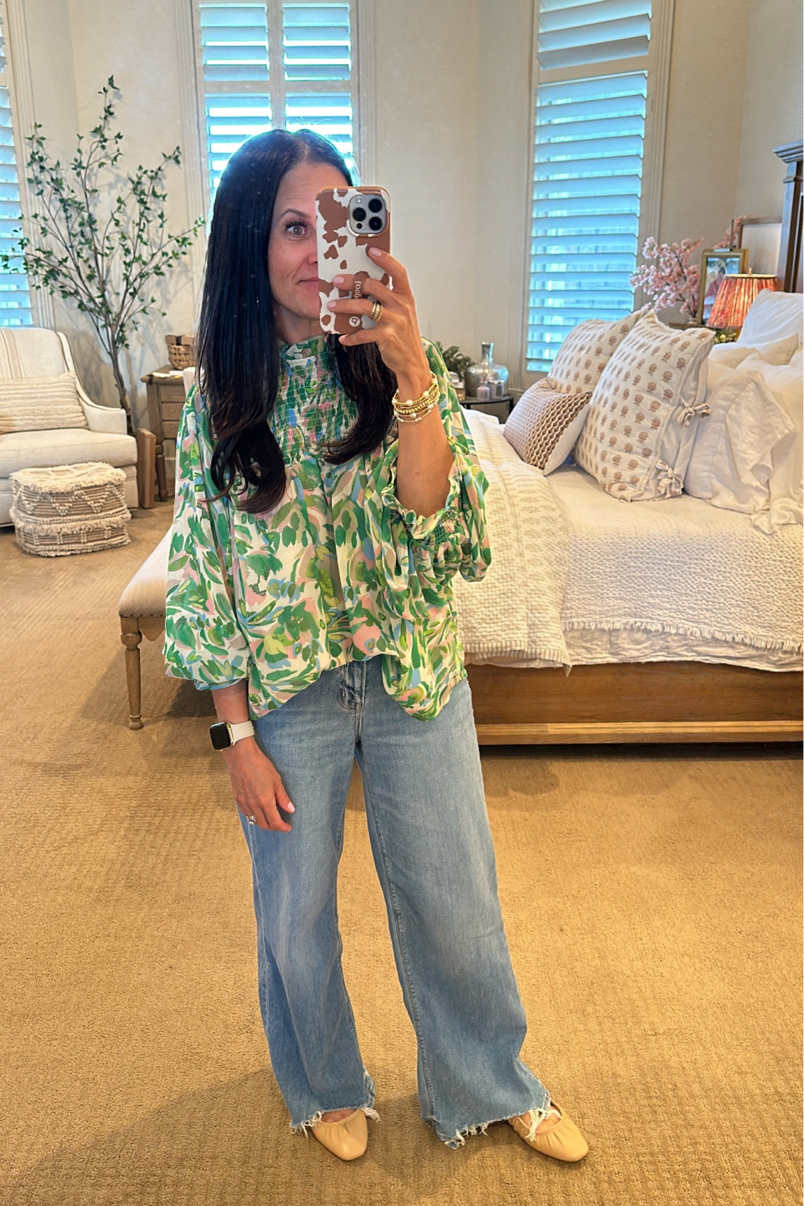 Top is size small from the Golden Antler Boutique in Kerrville. Jeans run BIG. Size down 1-2 for sure! Shoes come in several colors, run TTS, and are under $50!

#LTKFallSale #LTKSaleAlert #LTKFindsUnder50