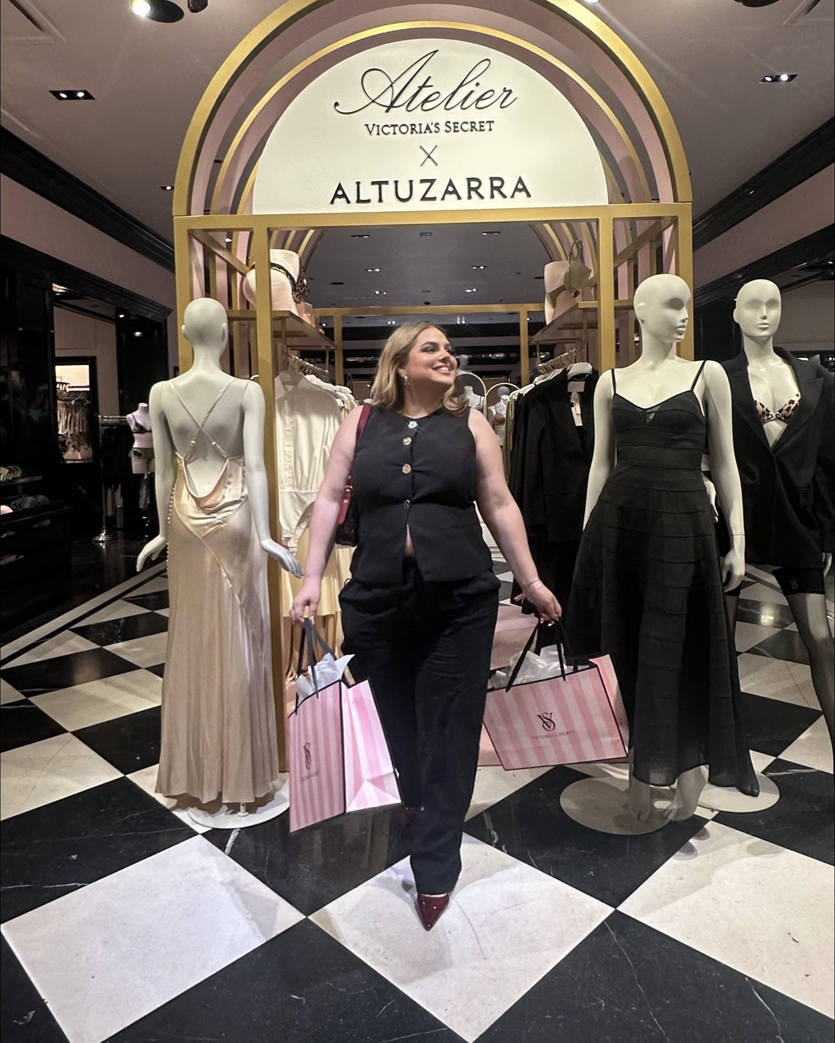 New and on sale at victoria secrets

#LTKMidsize #LTKStyleTip #LTKSpringSale