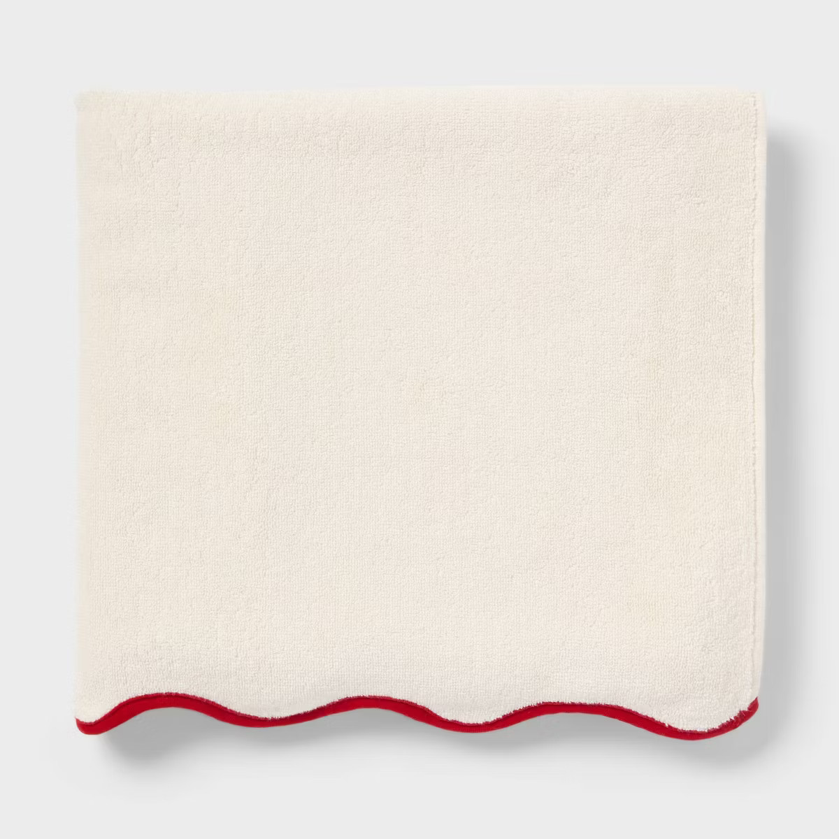 Scalloped Christmas Bath Towel Cream/Red - Threshold™ | Target