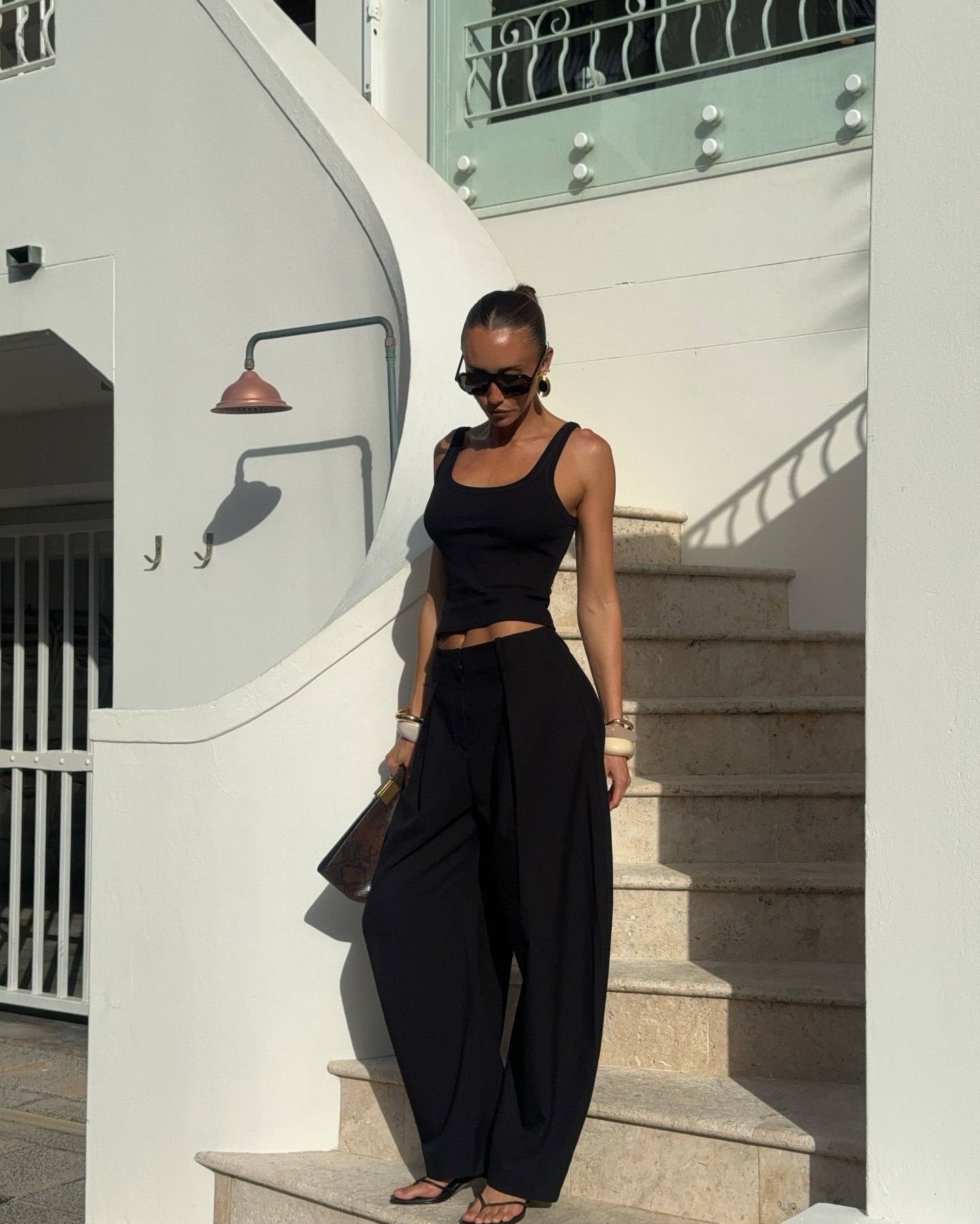 This outfit >>>

#LTKdatenight #LTKspring #LTKaustralia