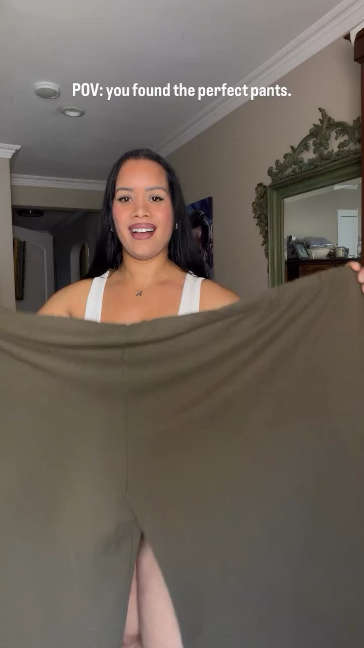 POV: encuentras ese pantalón que te hace sentir cómoda, estilizada y lista para TODO ✨

De esos que se adaptan perfecto, elevan cualquier look y se convierten en ese básico que terminas usando una y otra vez 🤍

Los Infinity Pants de Shopbabe entendieron la tarea 👏🏼
versátiles, favorecedores y de esos que te hacen pensar: ok… sí eran estos.

Porque encontrar the perfect pants no pasa todos los días ✨

@shopbabes 

#Shopbabe #InfinityPants #POVFashion #MidsizeStyle #ViralFashionFinds