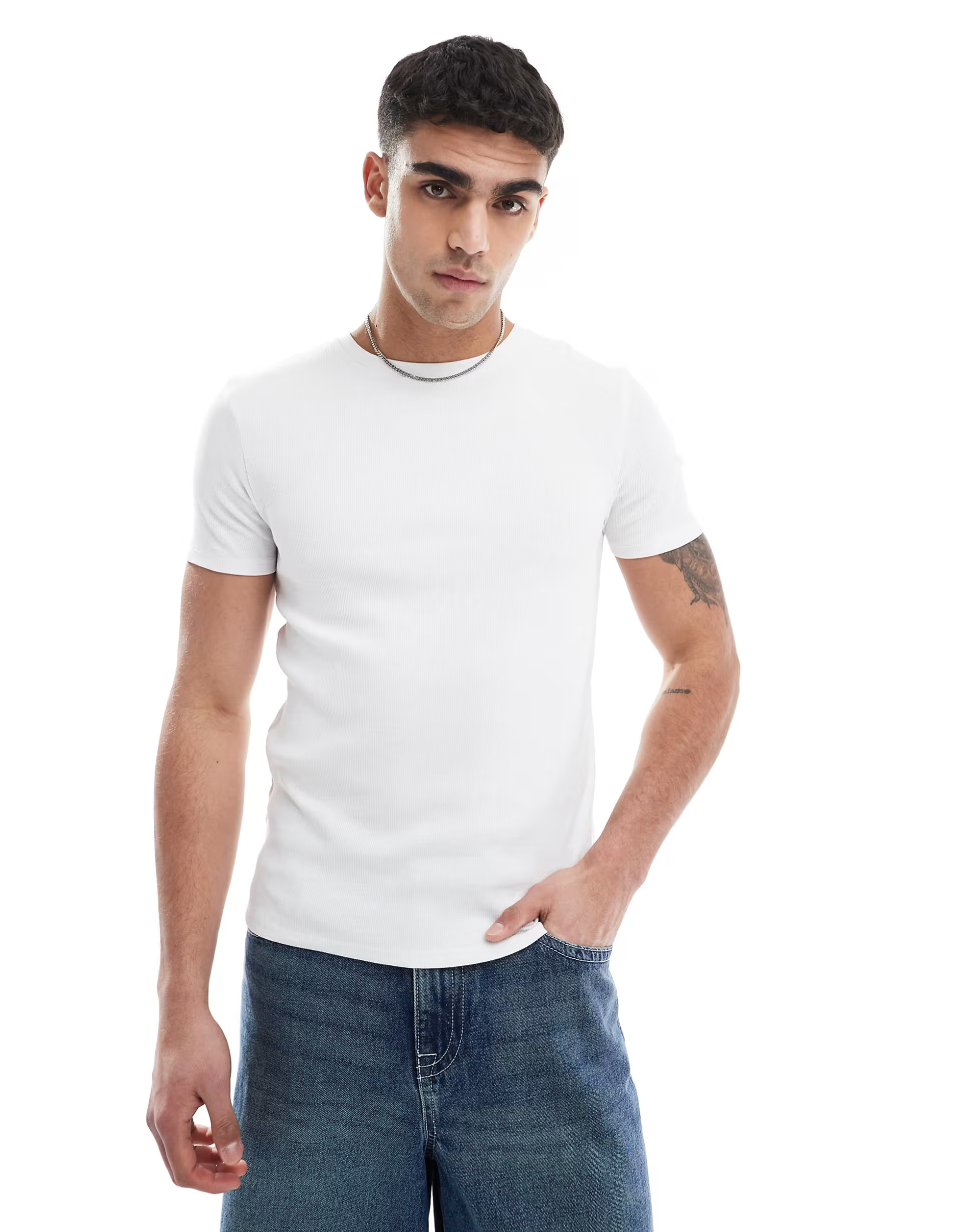 ASOS DESIGN Essentials muscle fit t-shirt in white rib | ASOS | ASOS (Global)