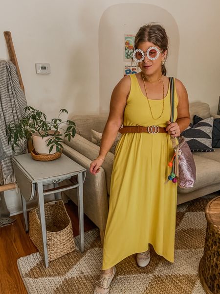 This yellow dress is so happy! Perfect for vacations!



#LTKItBag #LTKStyleTip #LTKTravel