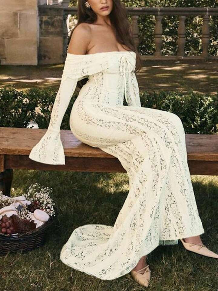TrendsStreet Fashion Off Shoulder Lace Hollow Out Bodycon Fishtail Dress | SHEIN