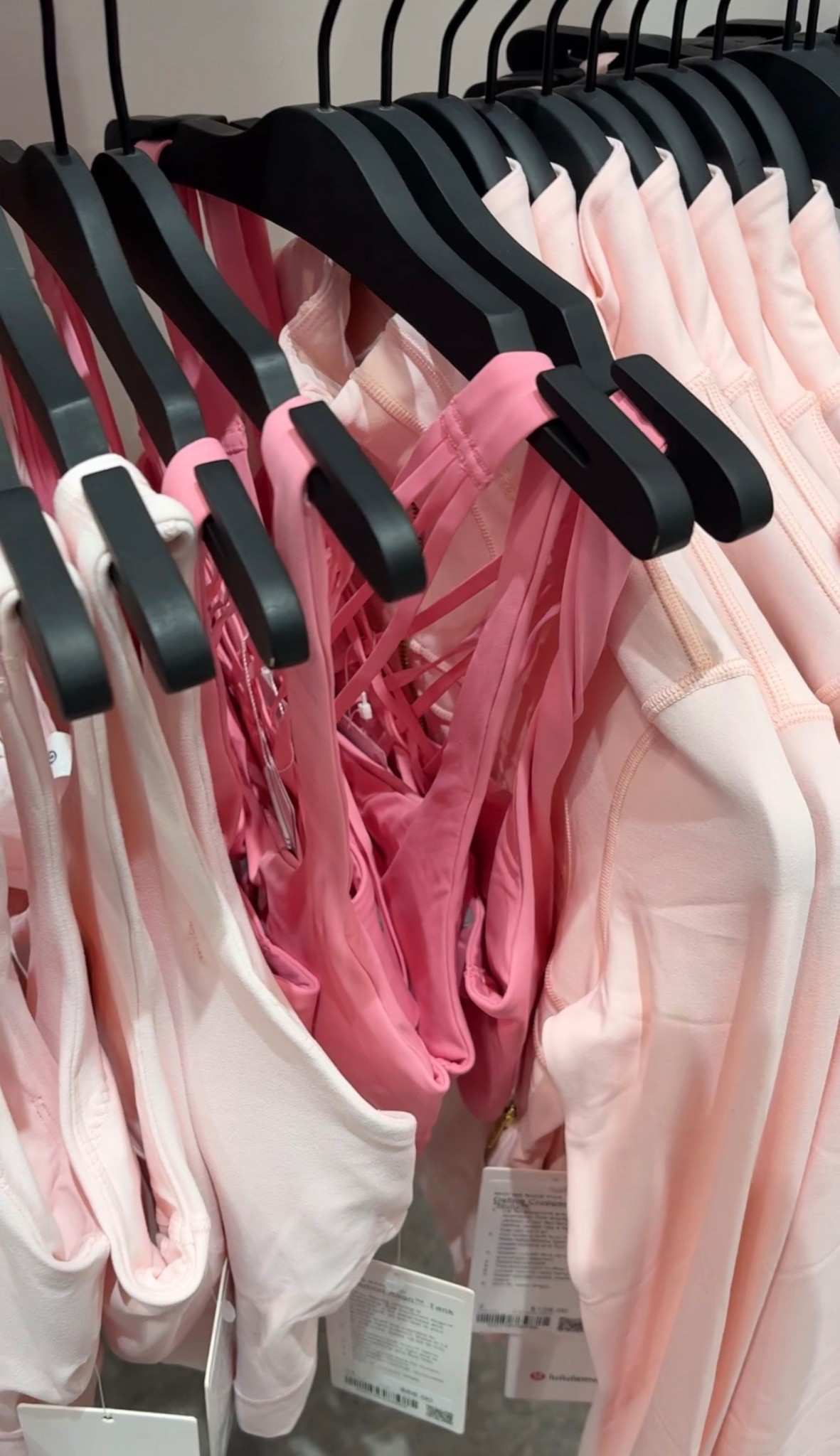 Lululemon candy cloud 

#LTKActive #LTKSeasonal #LTKootd