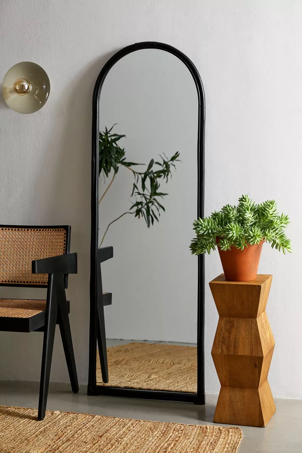 Margot Floor Mirror | Urban Outfitters (US and RoW)