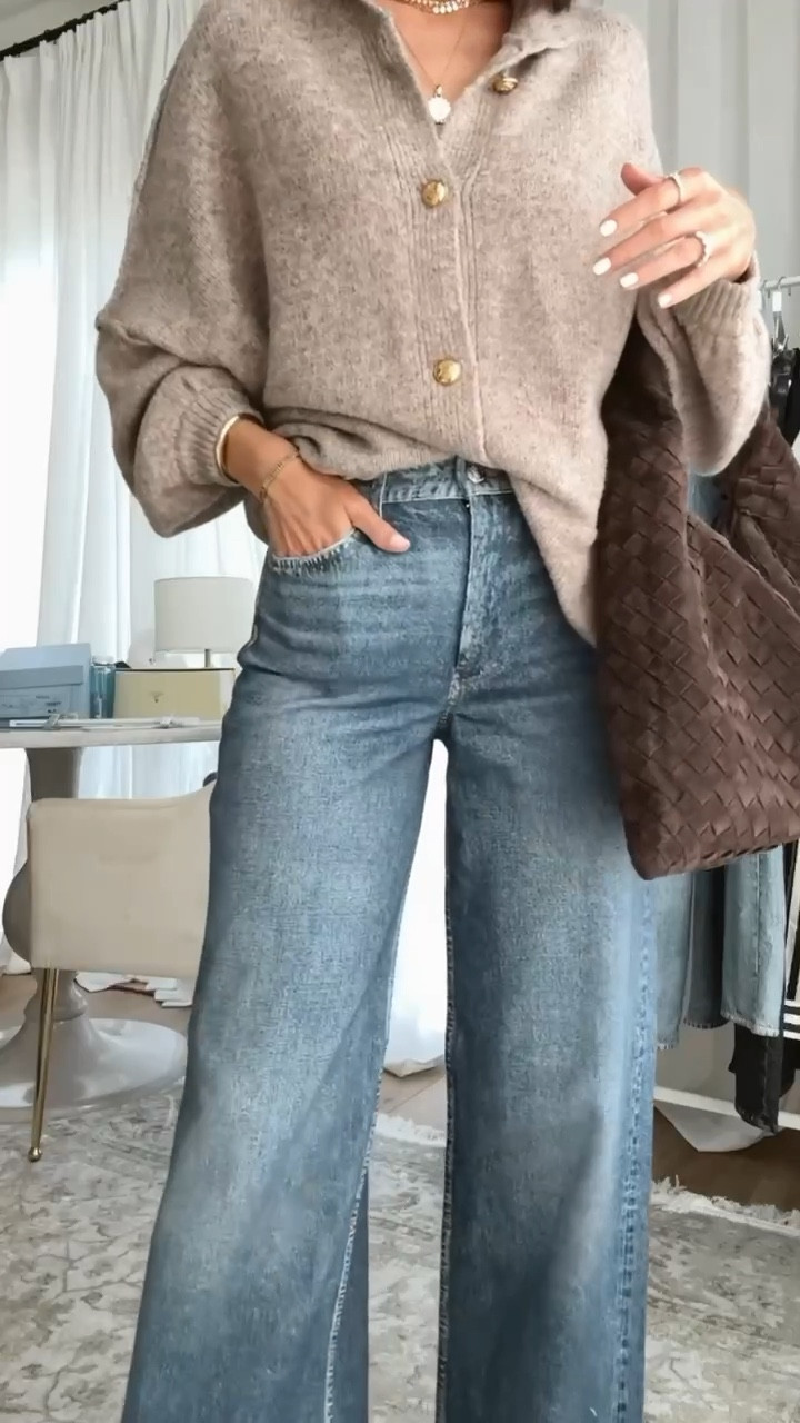 Might sleep in these 🙌🏼 I’m just shy of 5-7” and found these to run a little big I sized down one from my regular size and wearing the small cardigan xx 
StylinByAylin, Aylin #amazon #nordstrom #ootd #outfitinspo 

#LTKHoliday #LTKootd #LTKGiftGuide