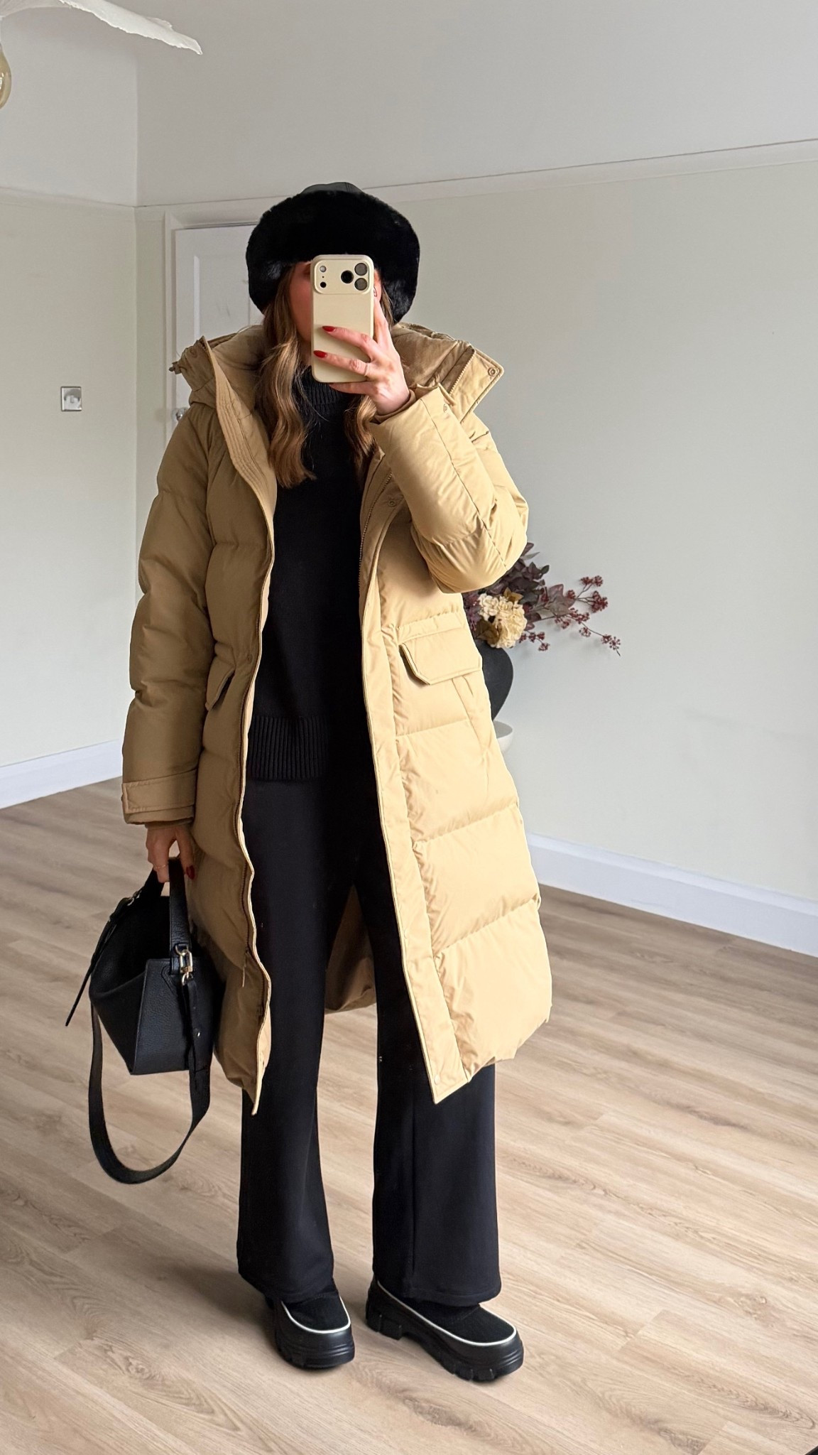 Christmas market outfit inspo 
Small in the Uniqlo ultra warm beige coat, I’m 5ft 6
DISSH black jumper, small
Small in the Uniqlo fleece lined warm trousers
Sorel ‘Torino’ winter boots
The Horse clementine bag 
Black fur hat from Zara

Christmas market outfit, winter walk outfit, wrapped up, down coat, puffer coat

#LTKuk #LTKwinter #LTKfestive