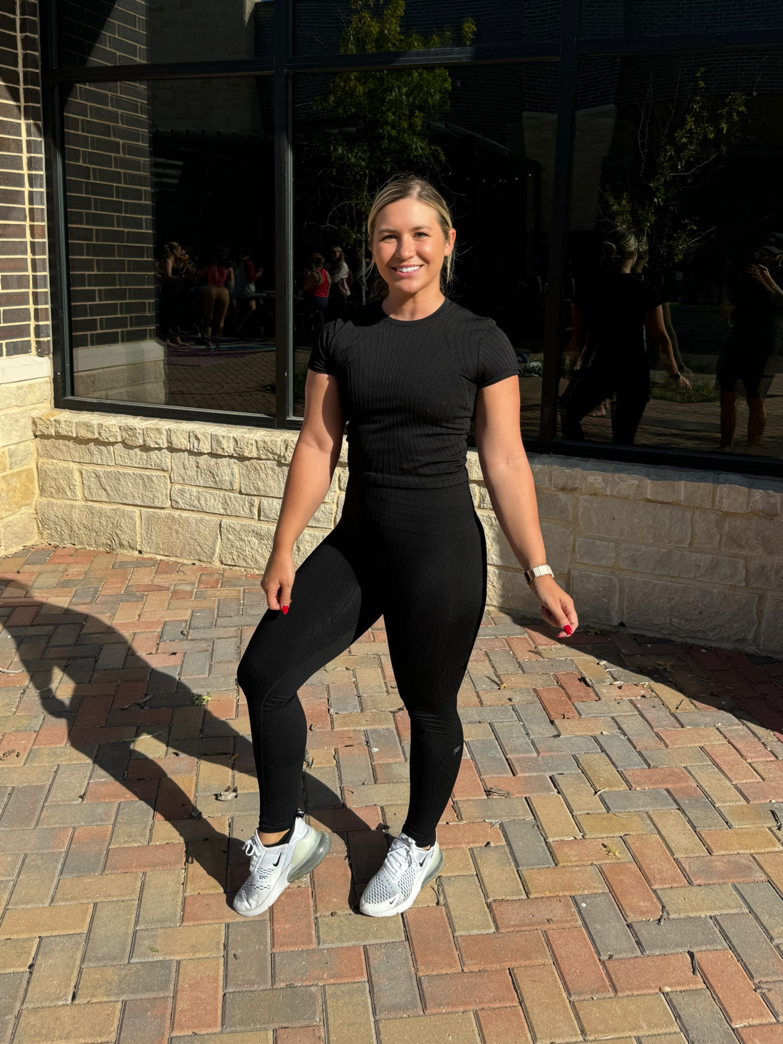 Fabletics outfit with a bra, top and leggings with the most gorgeous matches textures! 

#LTKFitness