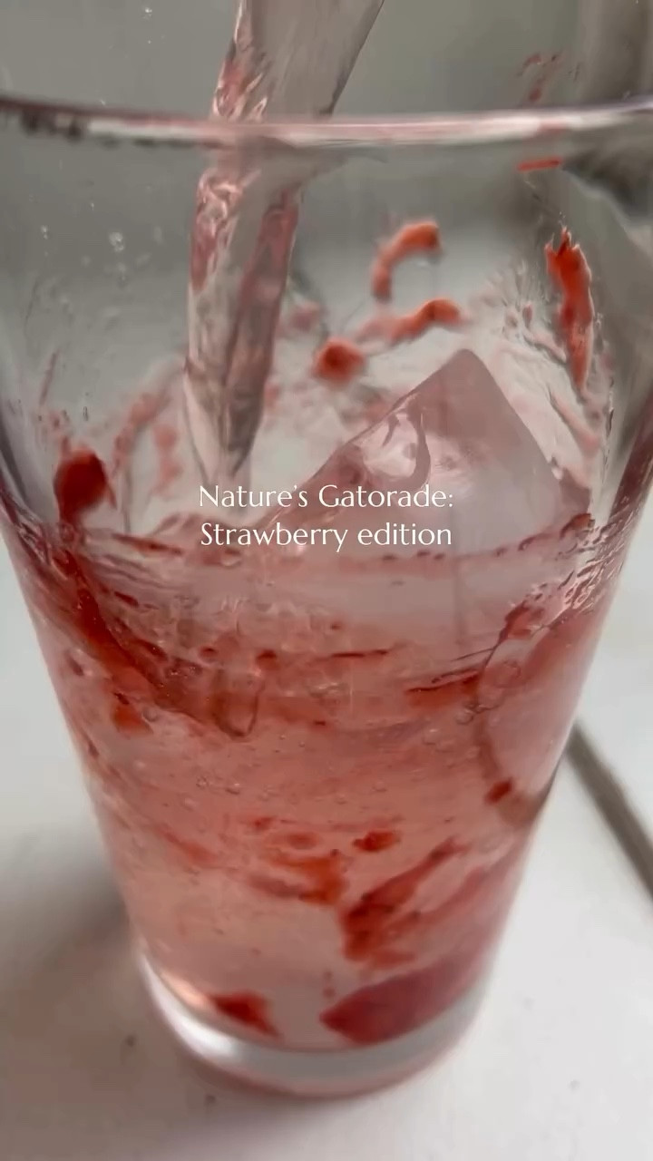 Red dye, refined sugars and fake hydration? Step aside gatorade. 

This strawberry refresher tastes better and is better for you! 

1/2c chopped strawberries 
1 lemon (juiced)
1 tbsp organic cane sugar (maple syrup / honey work!)
1 cup coconut water
2 cups filtered water
1/2 tsp sea salt

In a pan, simmer your berries, lemon juice and sugar until it turns into a puree; mix it all up and serve over ice!