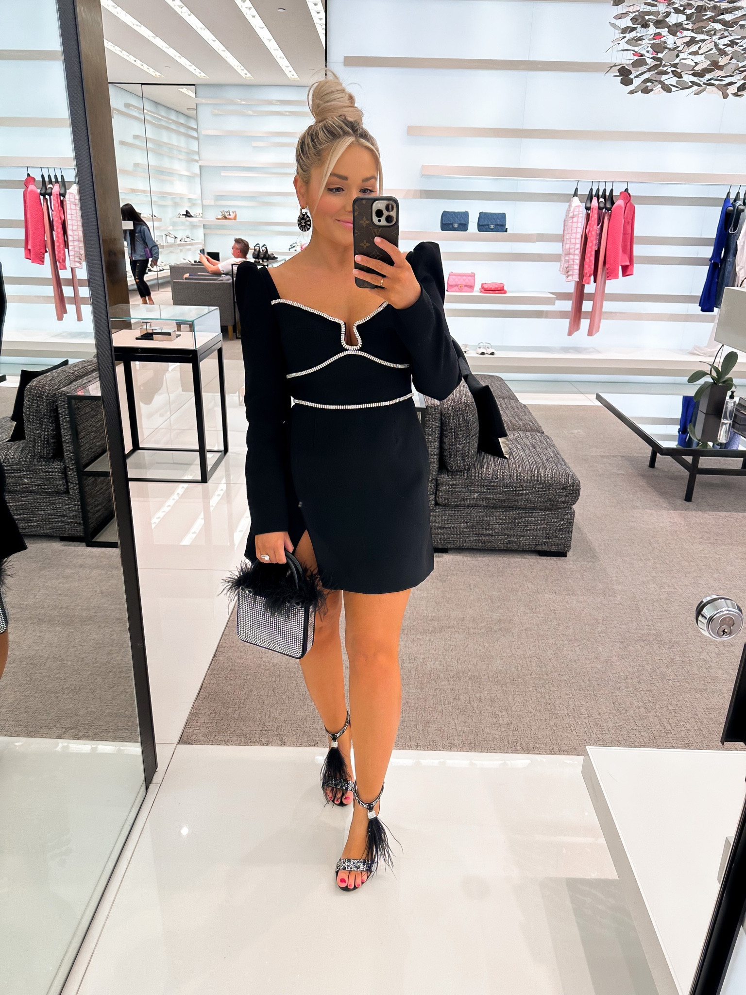 Vegas style 
Las Vegas date night 
Wedding guest dress 
Feather heels 

#LTKtravel #LTKshoecrush #LTKwedding