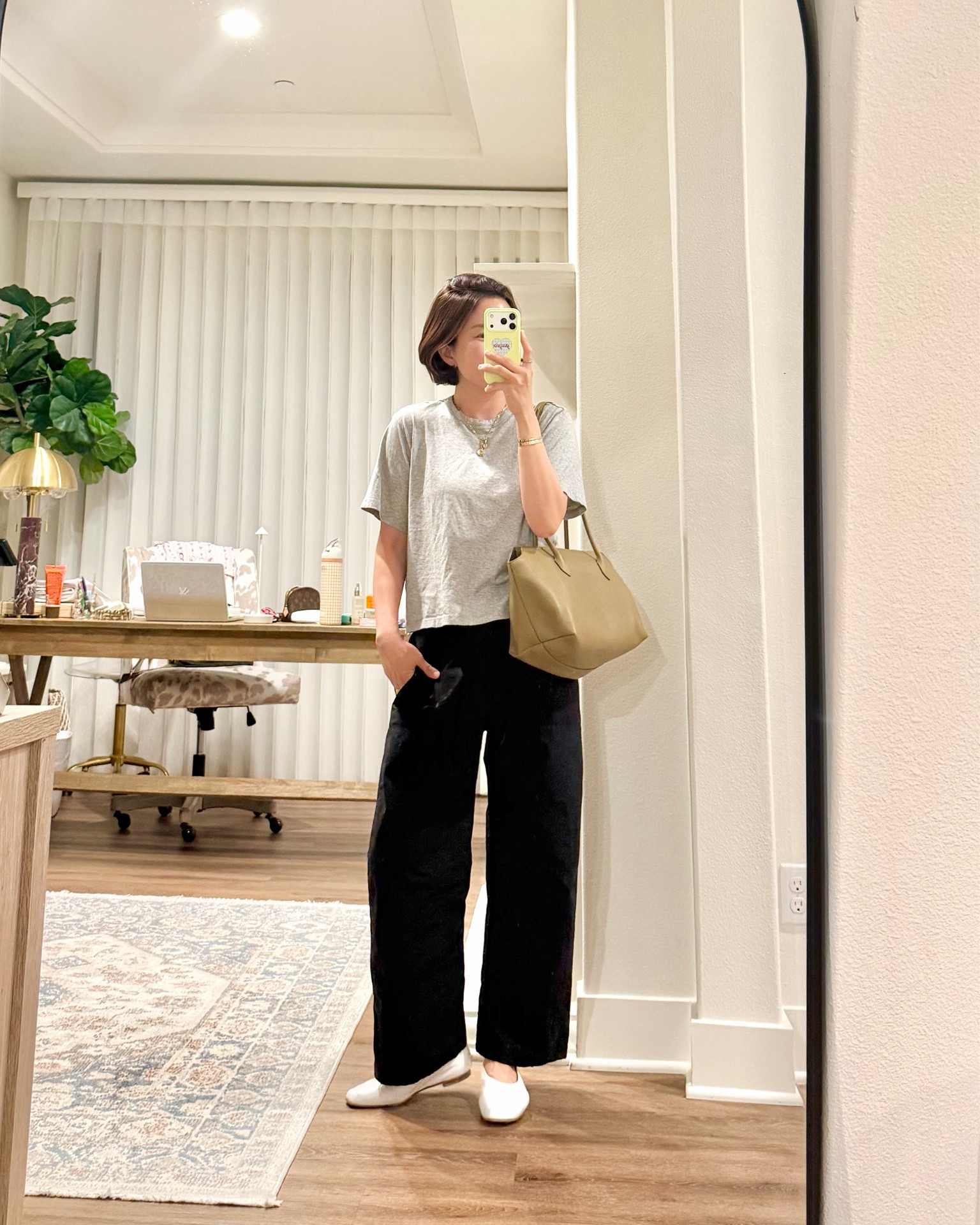 top size S
bottom size S

#LTKootd #LTKgrwm #LTKmomlife