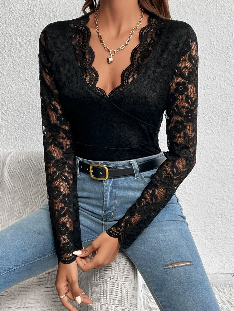 Scallop Trim Contrast Guipure Lace Top | SHEIN