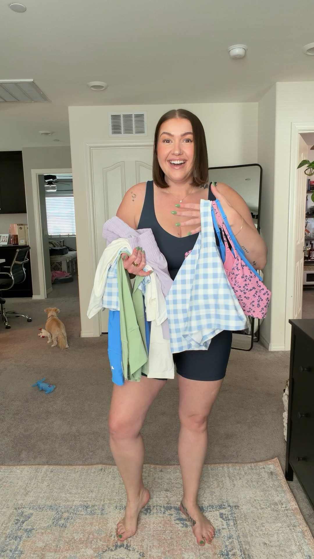 The cutest spring activewear 🌸

I’m a large in the bottoms and XL for tops. I sized up in the seamless shorts though- they run small!

Old navy activewear
Workout
Leggings
Sports bra
Activewear 
Women’s active
Fitness 

#LTKActive #LTKSaleAlert