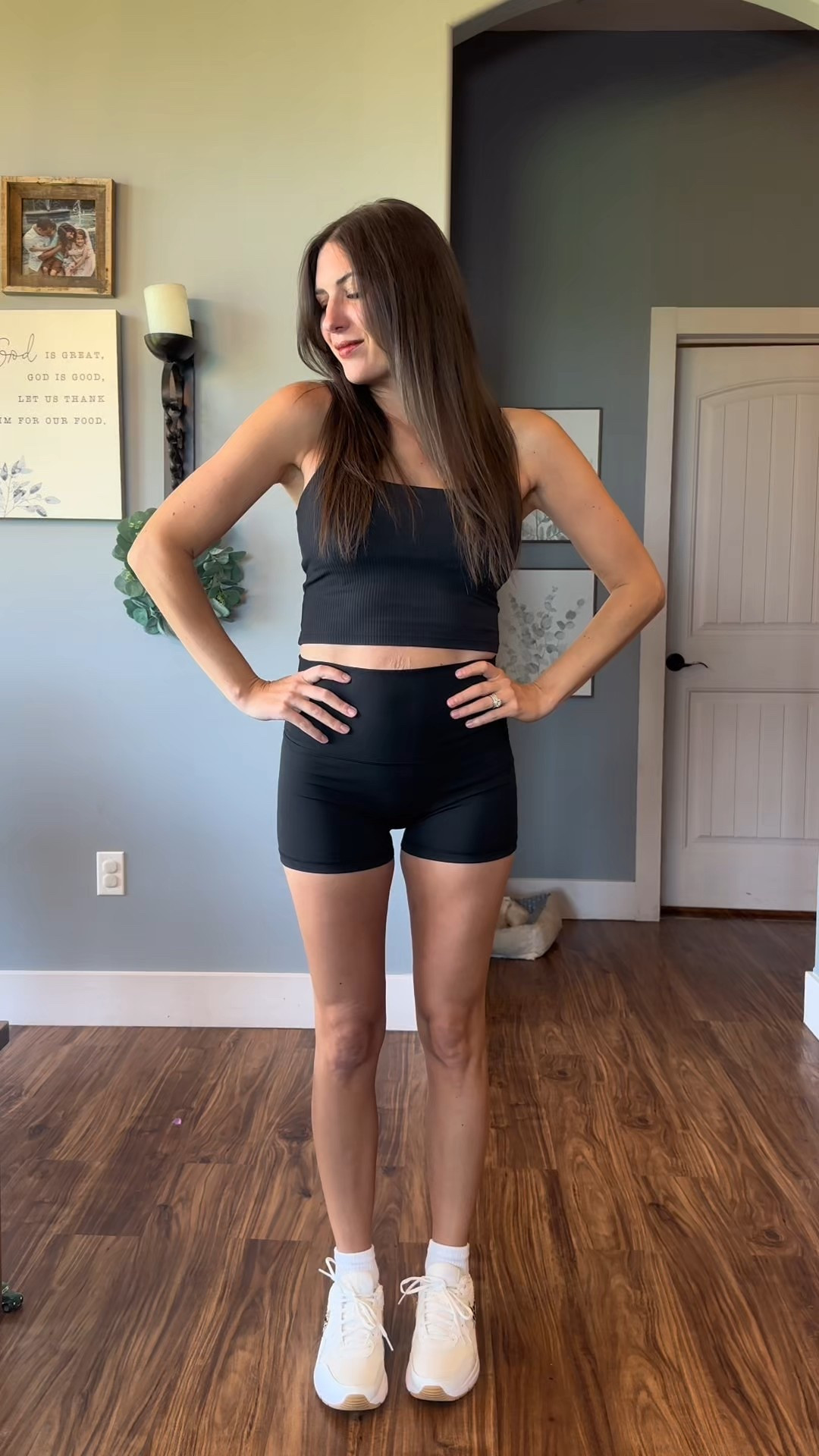 This Amazon brand feels like such good quality. The best part, no front seam on the shorts 🙌🏼

#LTKFindsUnder50 #LTKTravel #LTKActive