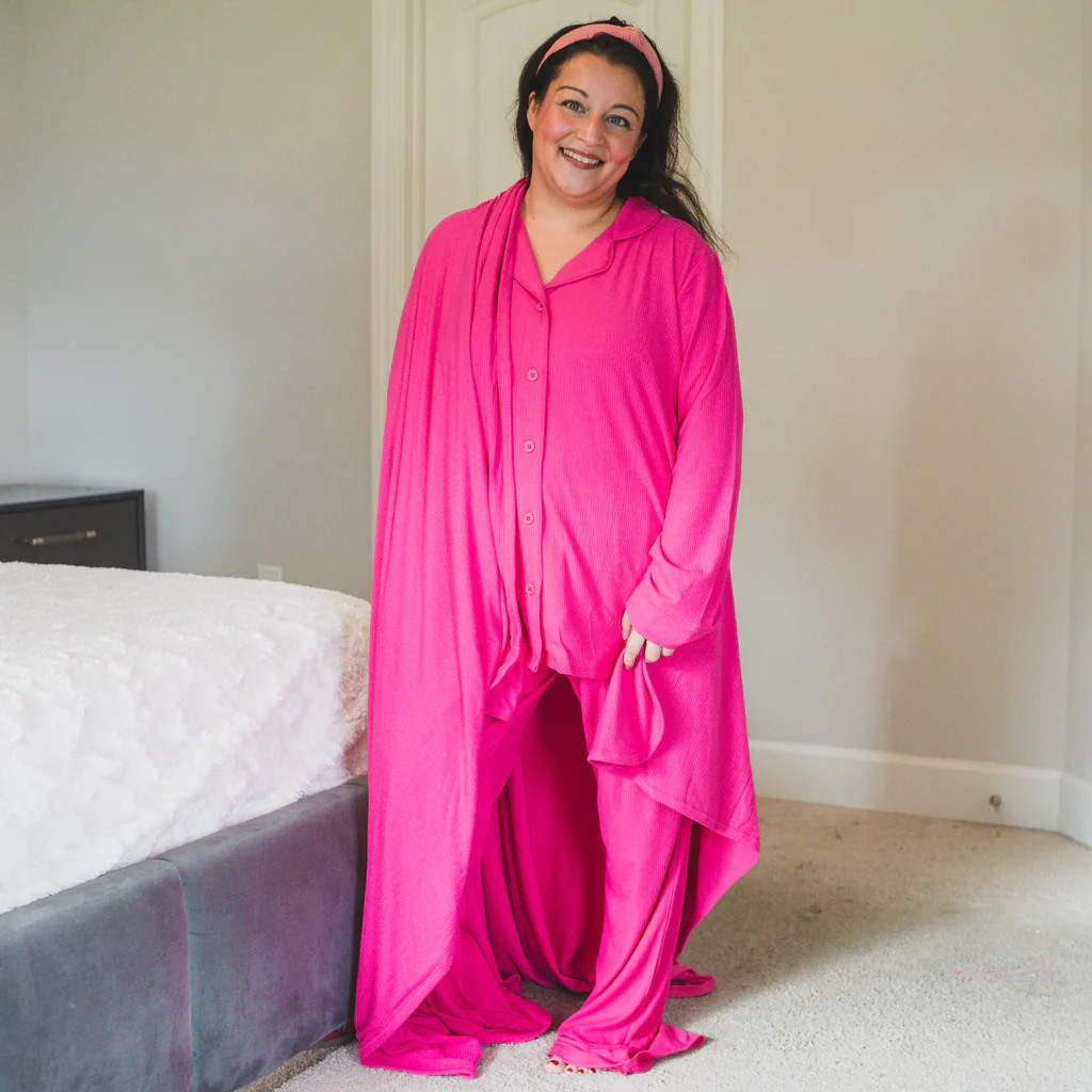 HOT PINK RIB WOMEN’S RELAXED FLARE DREAM SET | DREAM BIG LITTLE CO