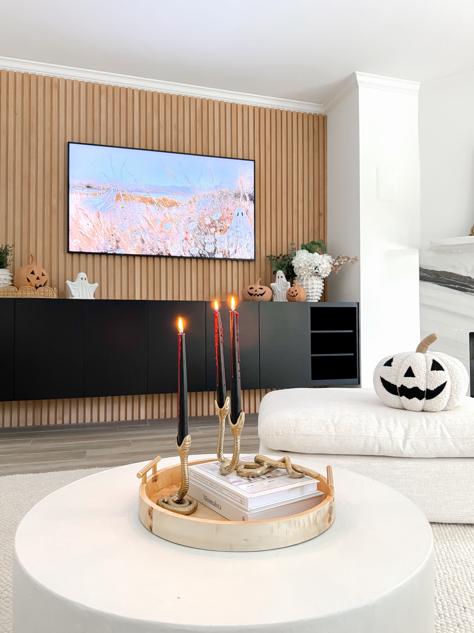 Halloween Decor : Bleeding candles & new snake candle holders 🕯️🩸🐍

#halloween #halloweentrends #halloween2024 #target #targethome 

#LTKHome #LTKSeasonal #LTKFindsUnder50