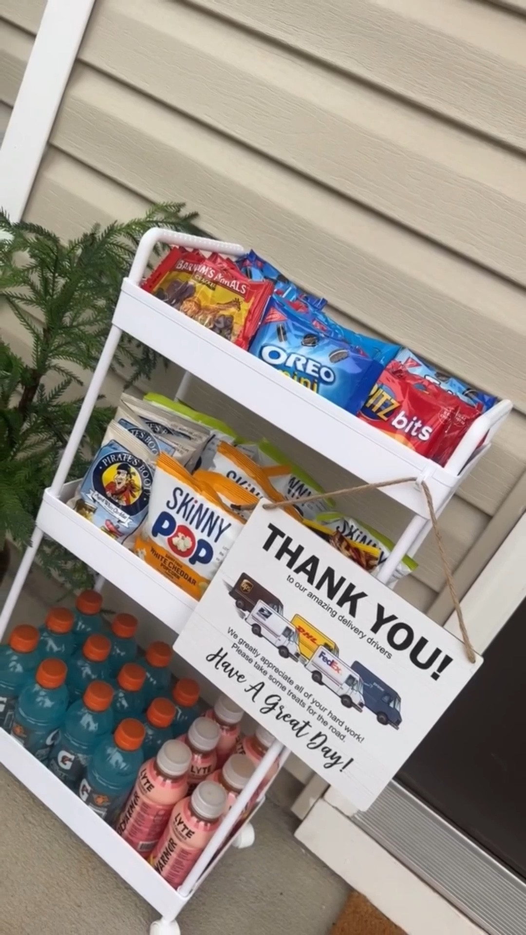 Delivery driver snack cart 🥨 I’ve been meaning to do this for a while and finally grabbed everything to get it together! Delivery drivers work so hard all year and especially around the holidays - hopefully this will brighten their day a bit! 

Delivery driver snack cart 💫

Comment CART below to receive a DM with the link to this post on my LTK ⬇ https://liketk.it/5GJYp #ltkholiday