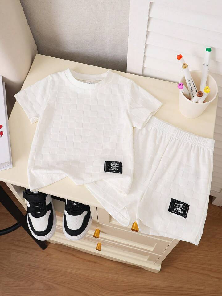 SHEIN Baby Boy Summer Casual Letter Patch Detail T-Shirt And Shorts Set | SHEIN