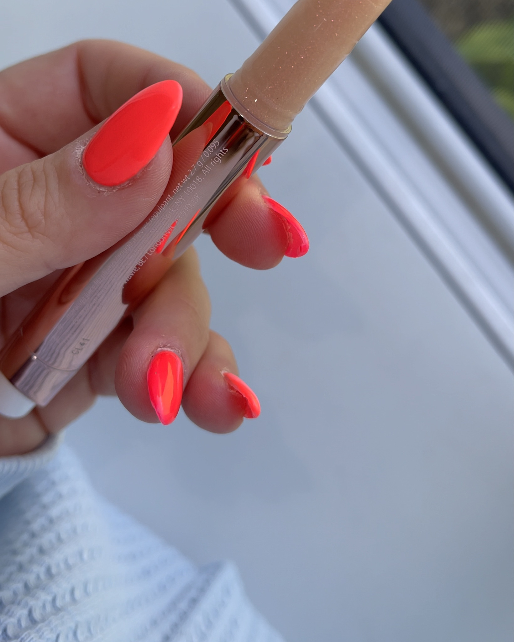 Sparkly lip gloss that isn’t sticky + has a fresh minty finish? Enough said.

The 90s kid in me needs ALL the colors now 😍 but this one is perfectly neutral and works for all looks. Shade: soft pink shimmer

#LTKBeauty #LTKVideo #LTKMidsize