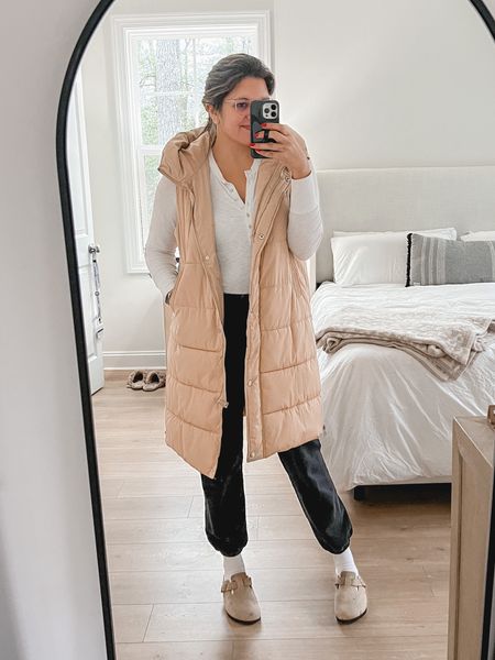 Casual winter outfit. Long puffer vest. Amazon vest outfit. Sweatpants outfit. Birkenstock Boston clog outfit. 

#LTKstyletip #LTKunder100 #LTKunder50