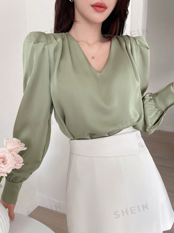 DAZY Women's Solid Color Puff Sleeve V-Neck Shirt | SHEIN