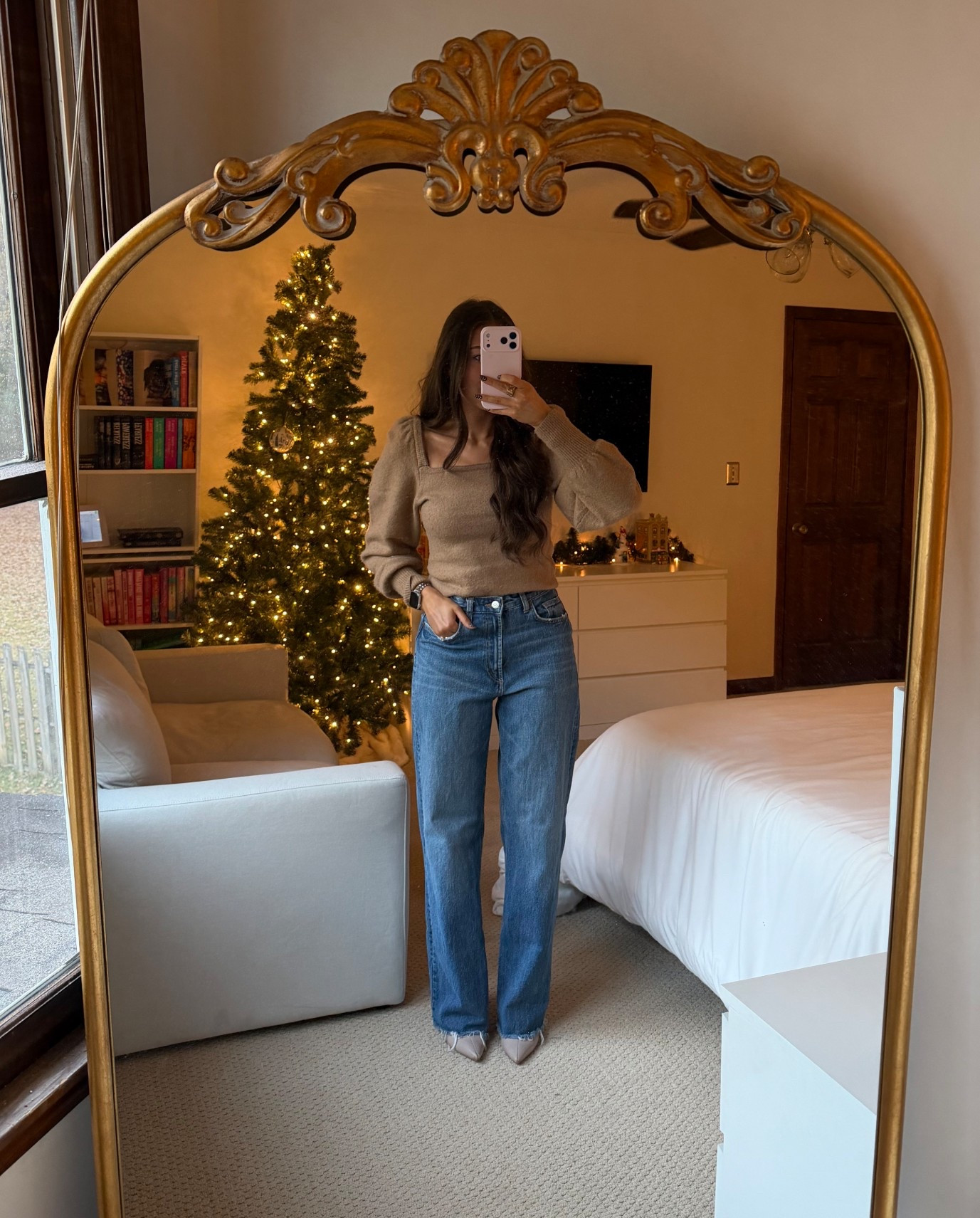 Fall outfit, perfect for a casual Thanksgiving day outfit! 

#LTKHoliday #LTKootd #LTKSeasonal