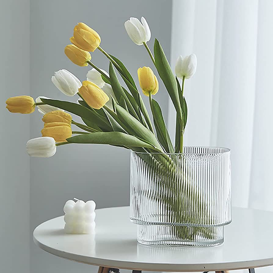 IUIBMI Ribbed Glass Vase, Clear Glass Vase, Centerpiece Vase for Flowers, Modern Vase, Fluted Gla... | Amazon (US)