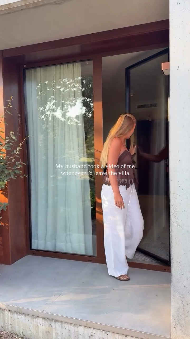 Outfits I wore in Europe! 
#ootd #leavingthevilla #liketkit @abercrombie @solidandstriped @anthropologie