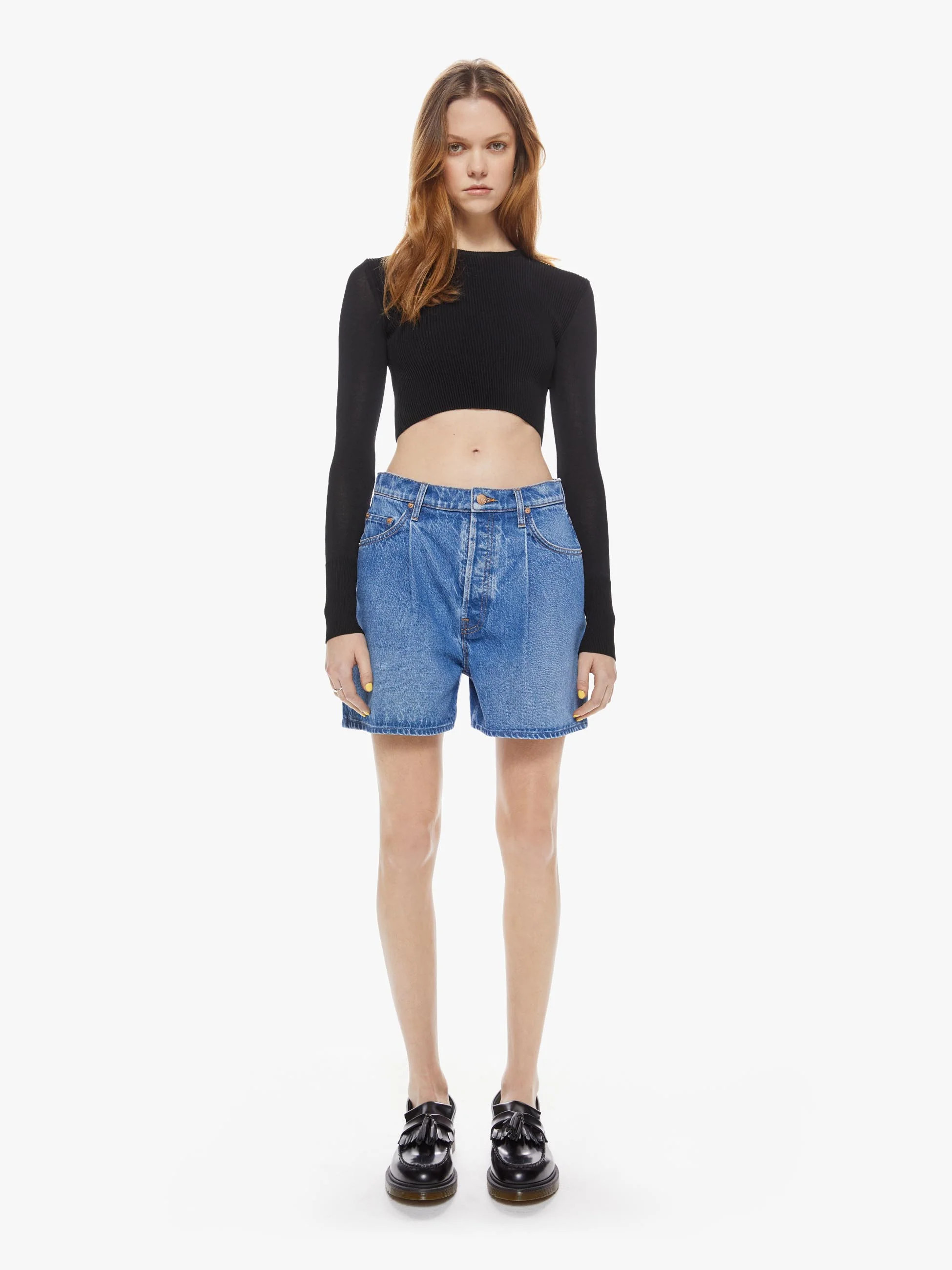 THE PLEATED FUN DIP SHORT NOTHING ELSE LIKE IT | Mother Denim