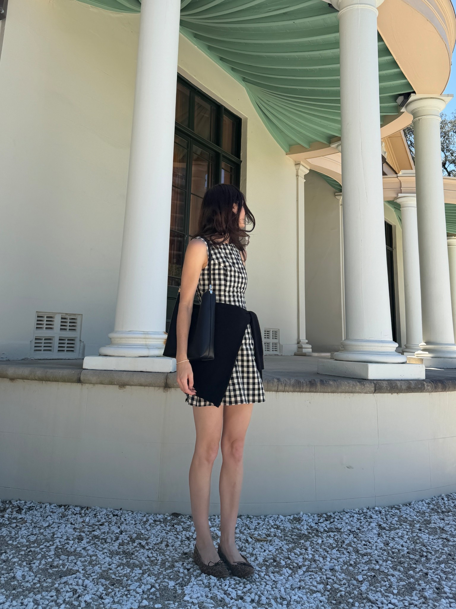 Cute little late spring fit. Wearing gingham mini dress in size AU6/XS - 30% off with BF30