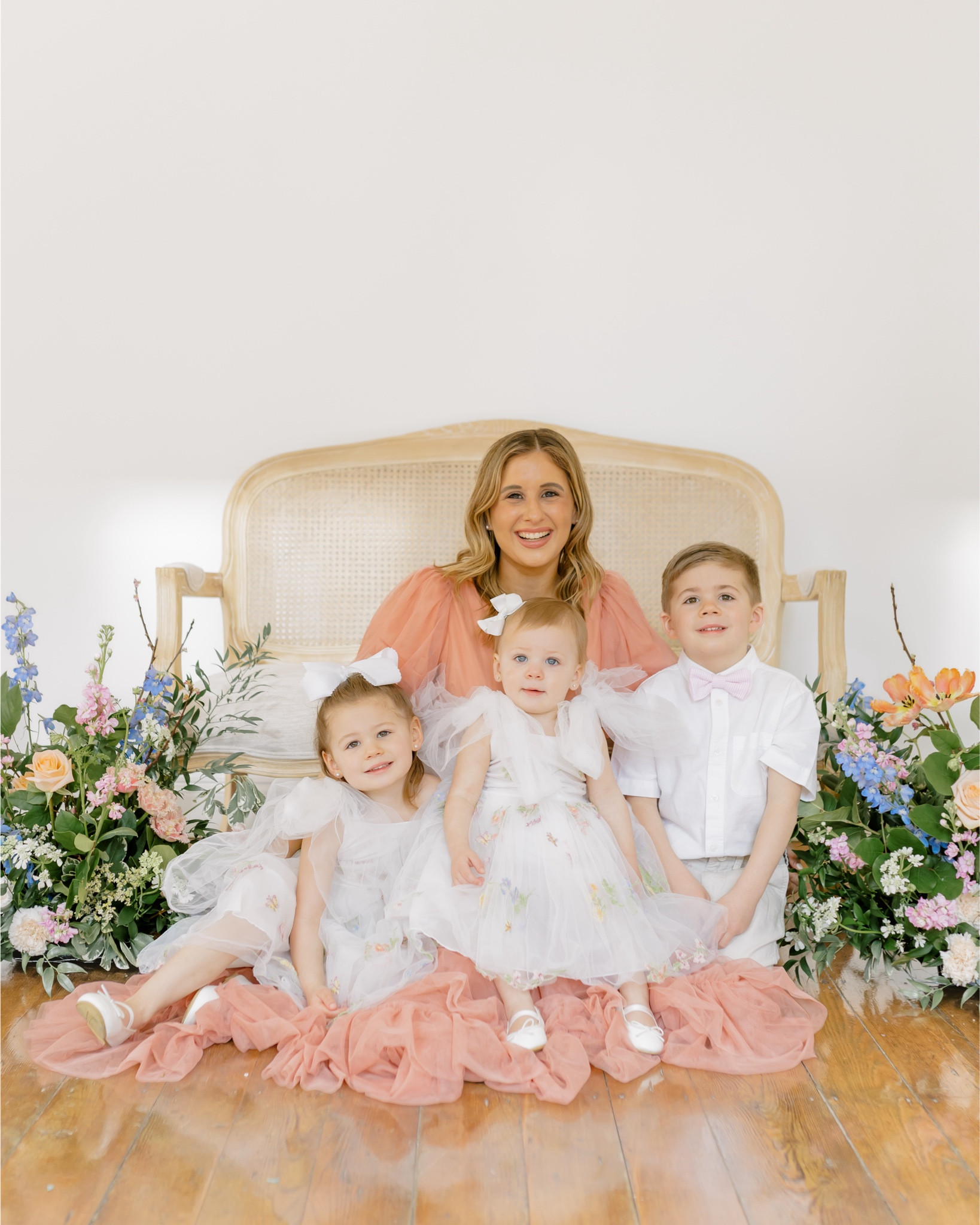 green emerald velvet dress Shop Matching Party Dresses Mother Daughter Matching Dress Outfits Mommy and Me Formal Dresses Taffeta and Tulle Baby Birthday Dresses main image 1