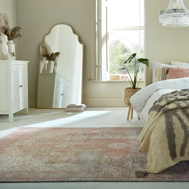 Mila Traditional Rug | Dunelm (migrated)