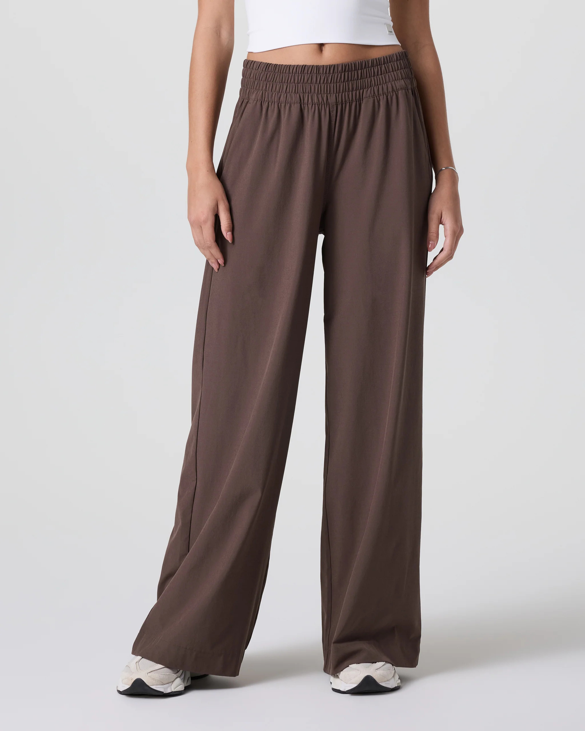 Villa Wideleg Pant | Women's Java Pants | Vuori | Vuori Clothing (US & Canada)