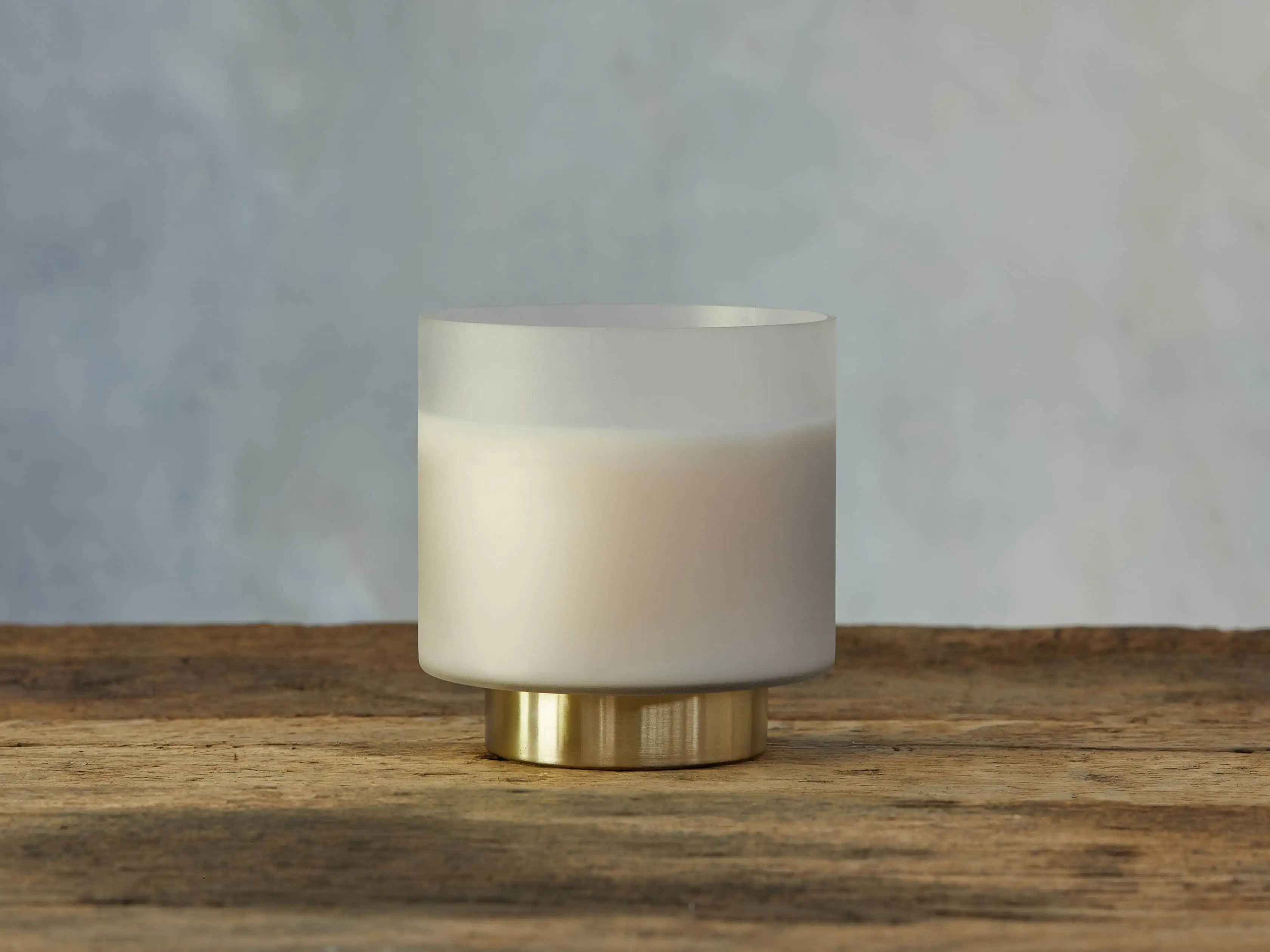 Retreat Tobacco Amber Candle | Arhaus