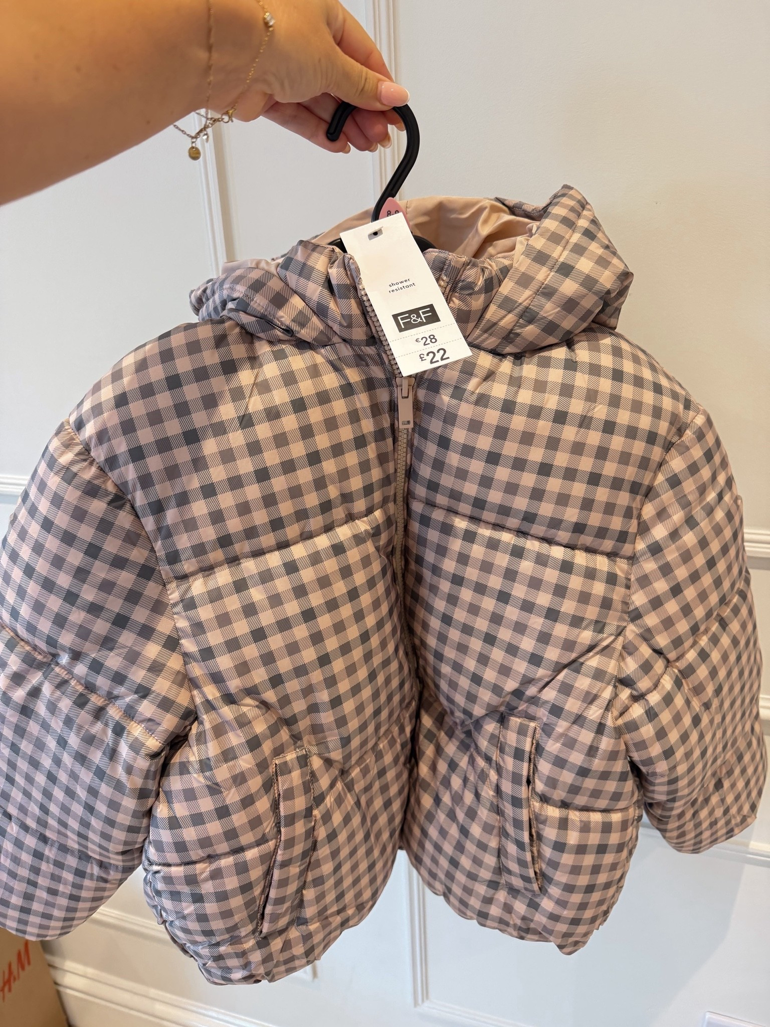 Picked up these gorgeous coats for the girls, how nice 😍

Puffer coat, checked, gingham, autumn jacket, winter coat, girls fashion

#LTKuk #LTKautumn #LTKstyletip