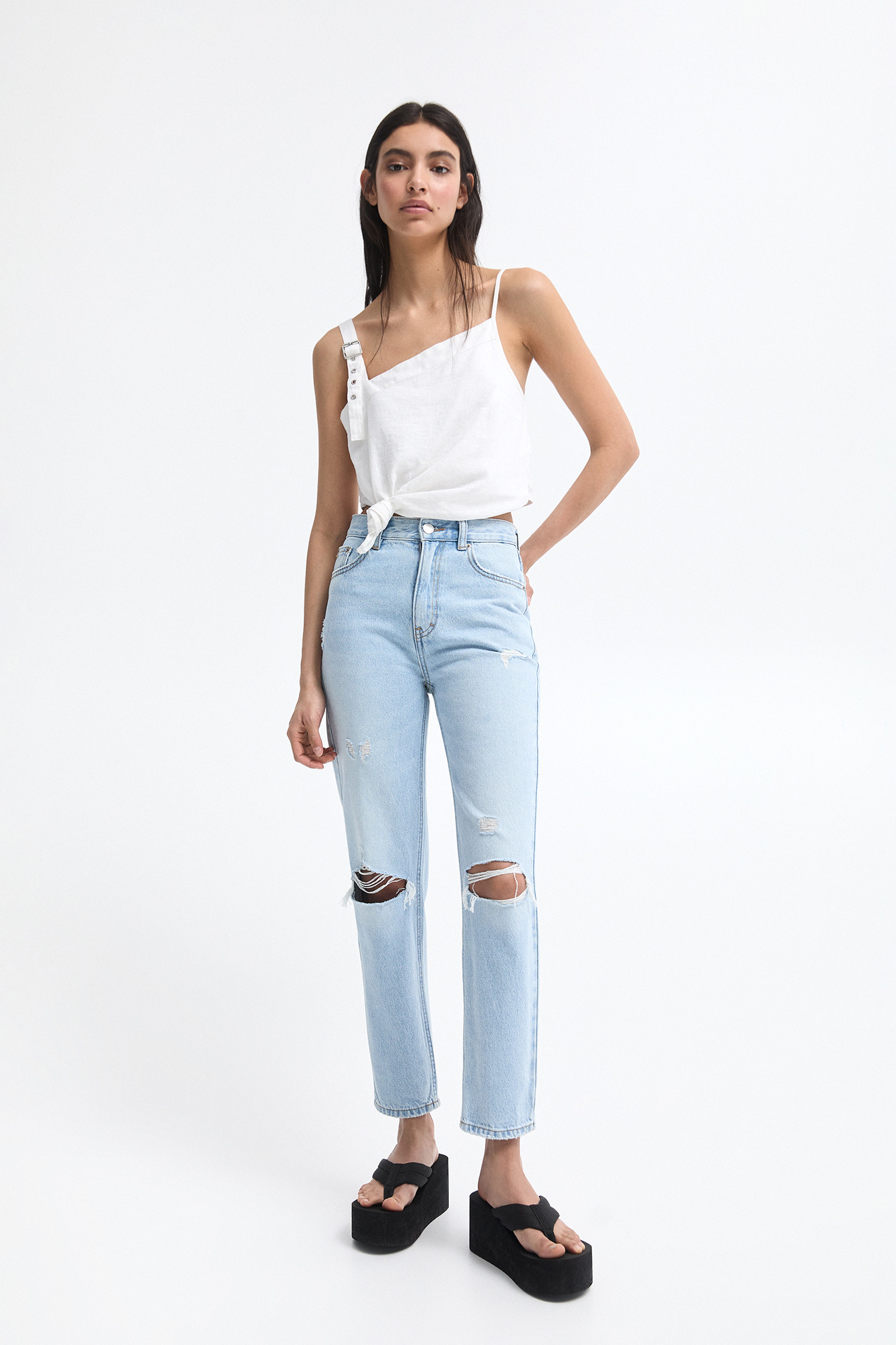 Ripped mom jeans | PULL and BEAR UK