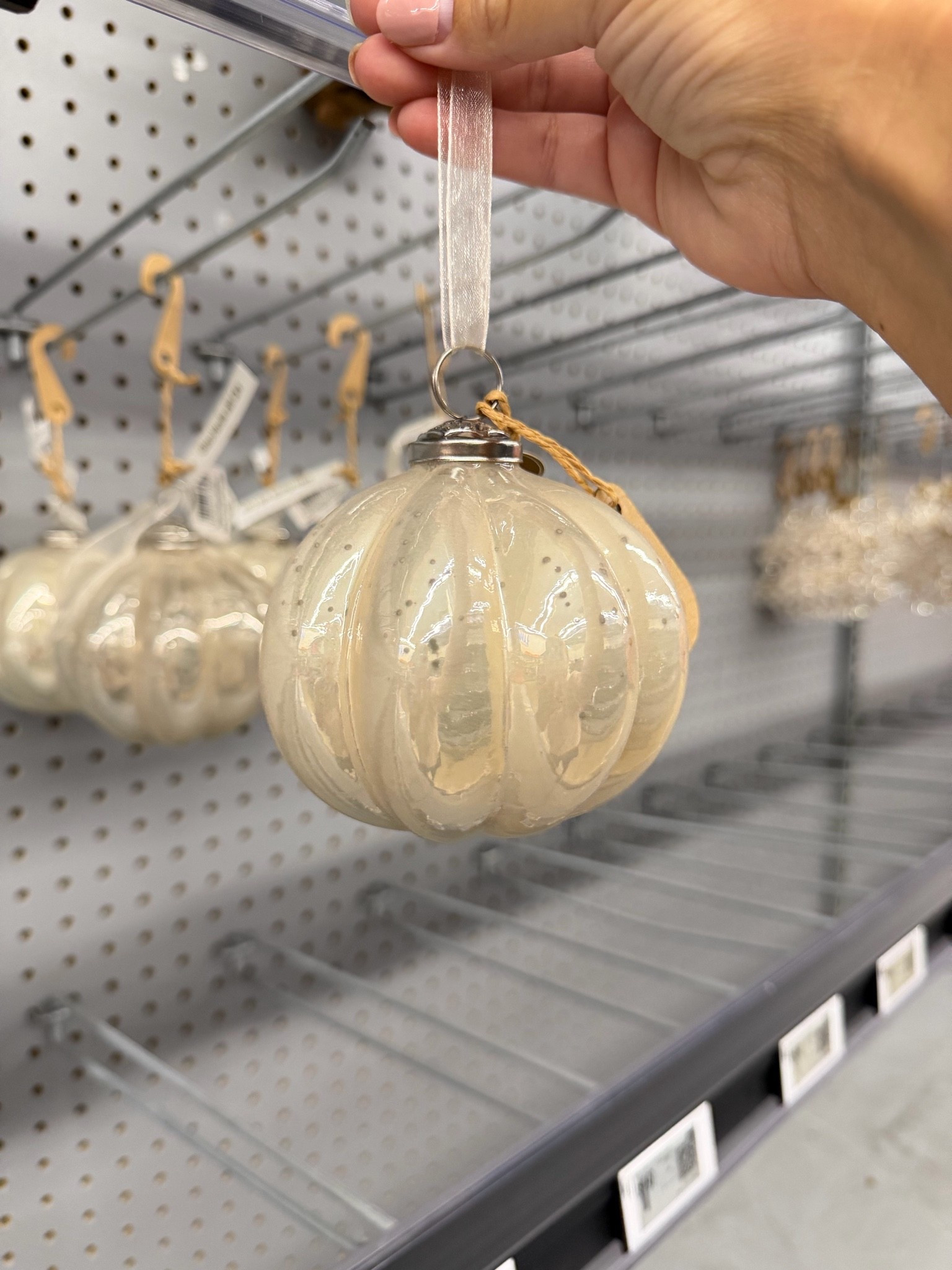 Vintage inspired ornaments! 
#ornaments #christmasornaments #holidaydecor @Walmart

#LTKHome #LTKSeasonal
