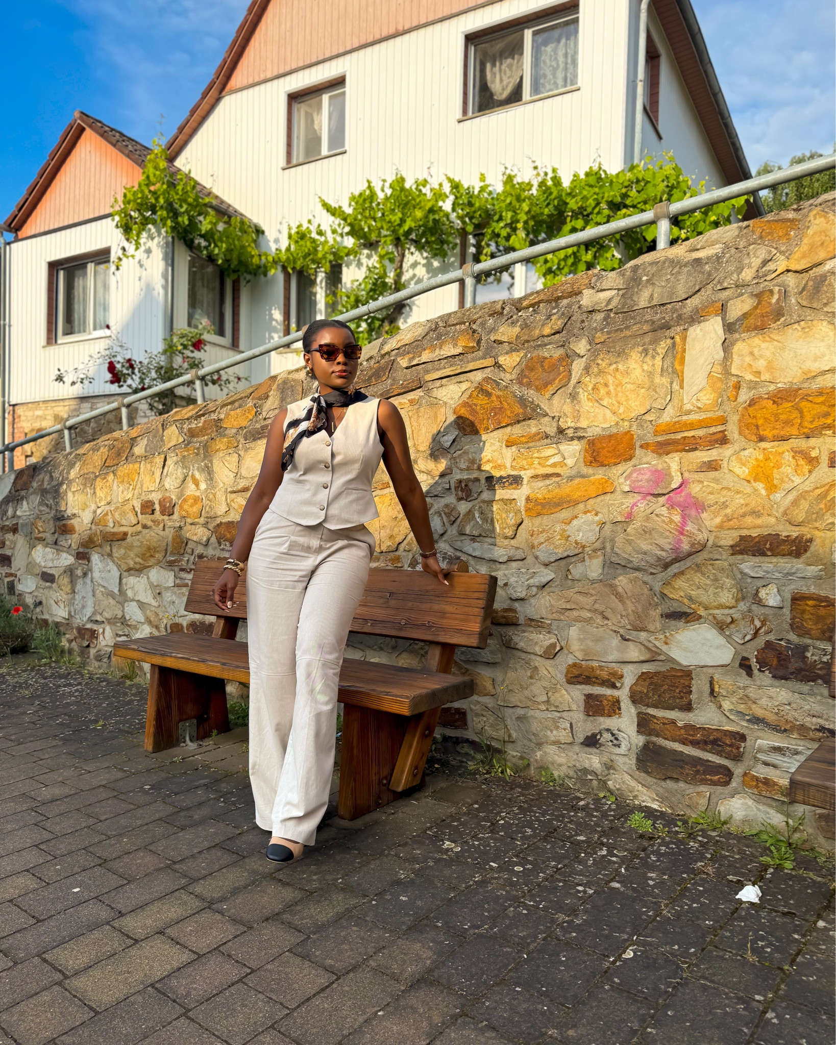 Workwear: waistcoat and flared pants

#LTKmidsize #LTKdeutschland #LTKworkwear