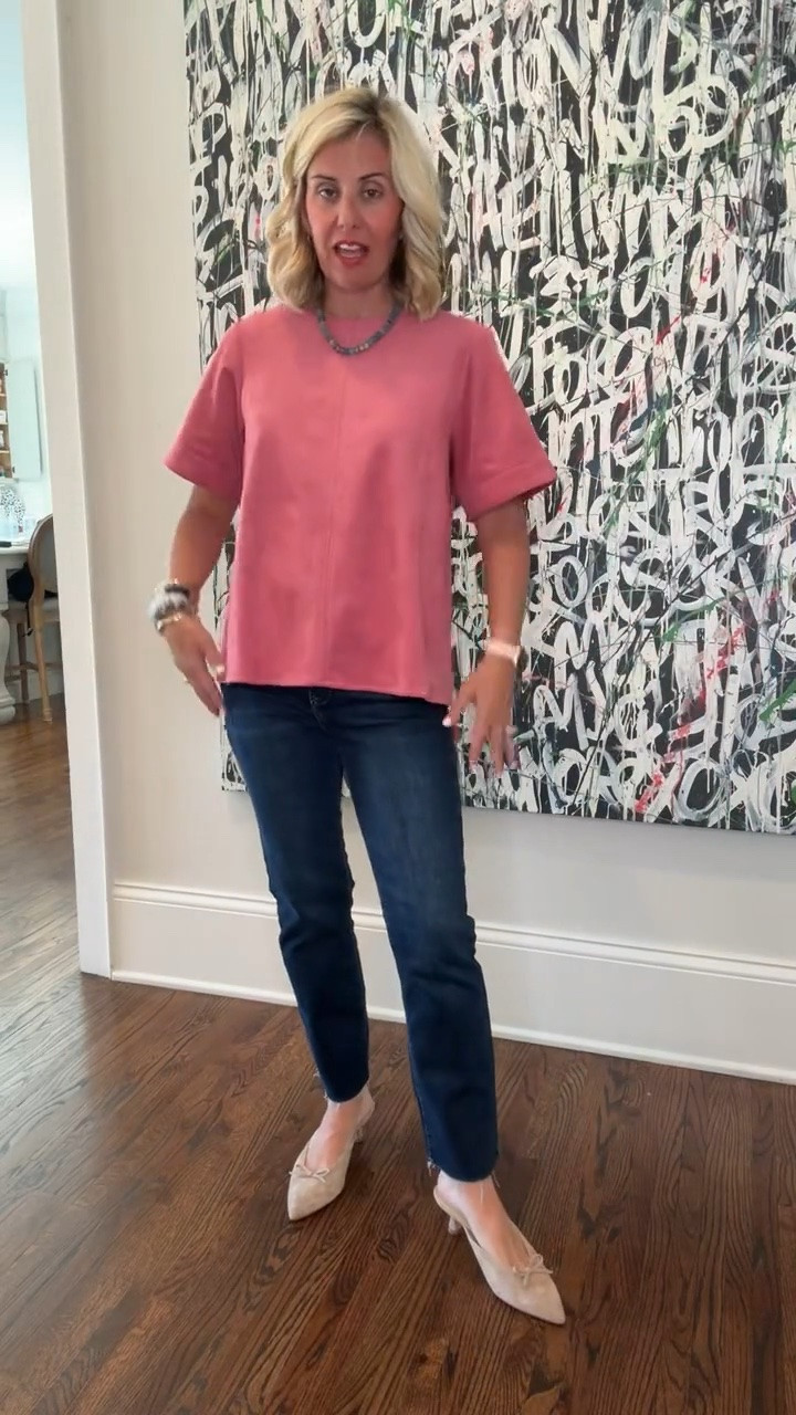The Emmy top…comes in a dress version too! 
Top  - XS 
Jeans - 26 
Heels - 8 tts 

Codes:
*Catherine20 at Allie + Bess
*mixandmatch15 for 15% off 1st order at Avara