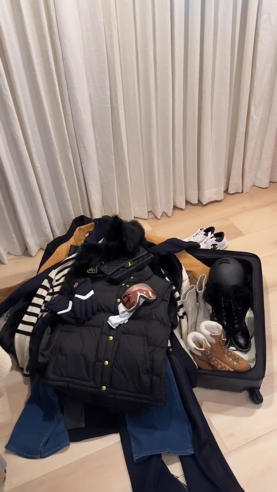 Winter outfits, ski outfits. Most items are from last season, similar below! 

#LTKSeasonal #LTKTravel #LTKActive