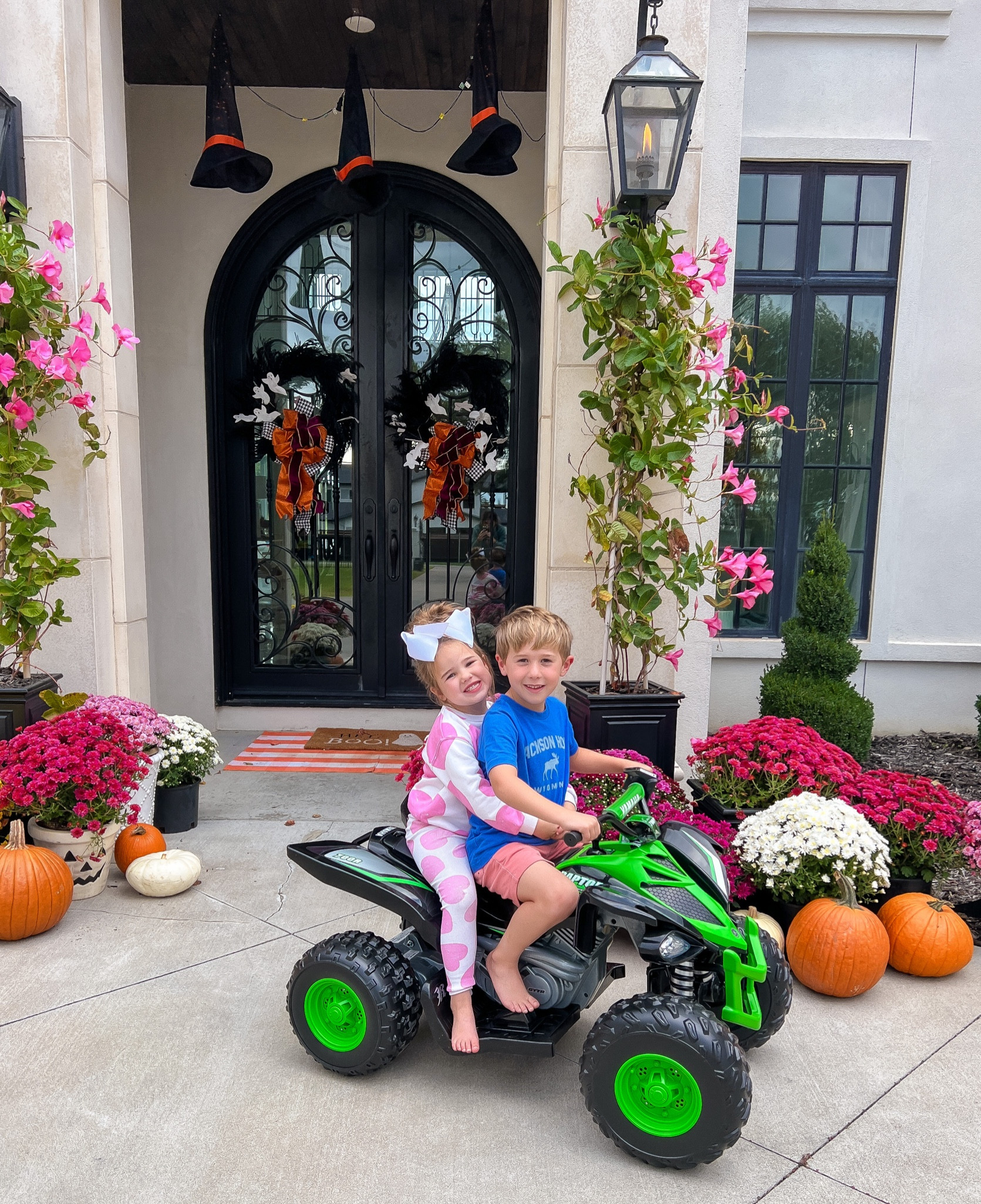 Scored this on sale from Walmart! 

Walmart, 4 wheeler, kids toys, fall decor, Walmart finds, Christmas ideas, gift ideas, Emily Ann Gemma 