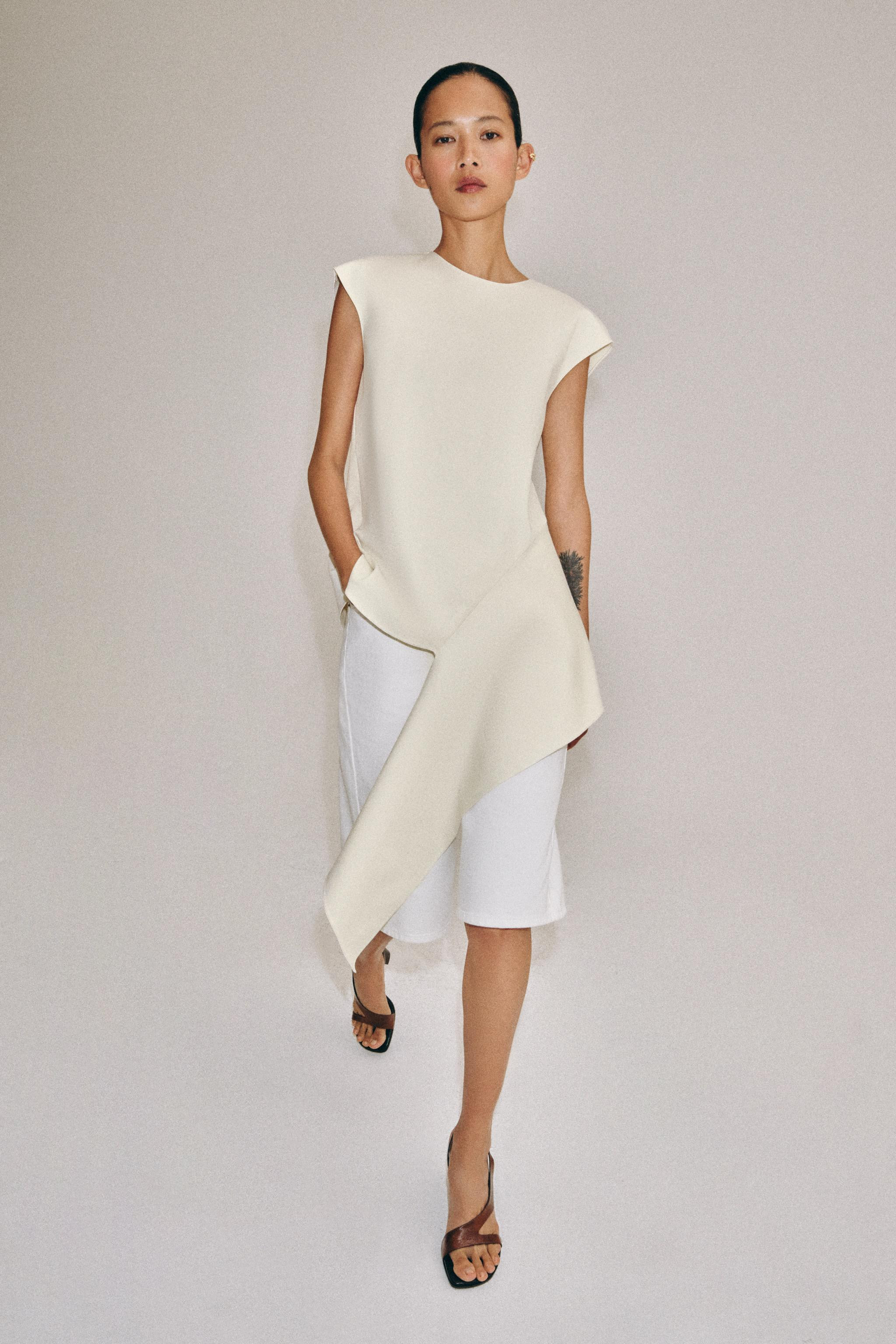 ZW COLLECTION ASYMMETRIC TOP | Zara US