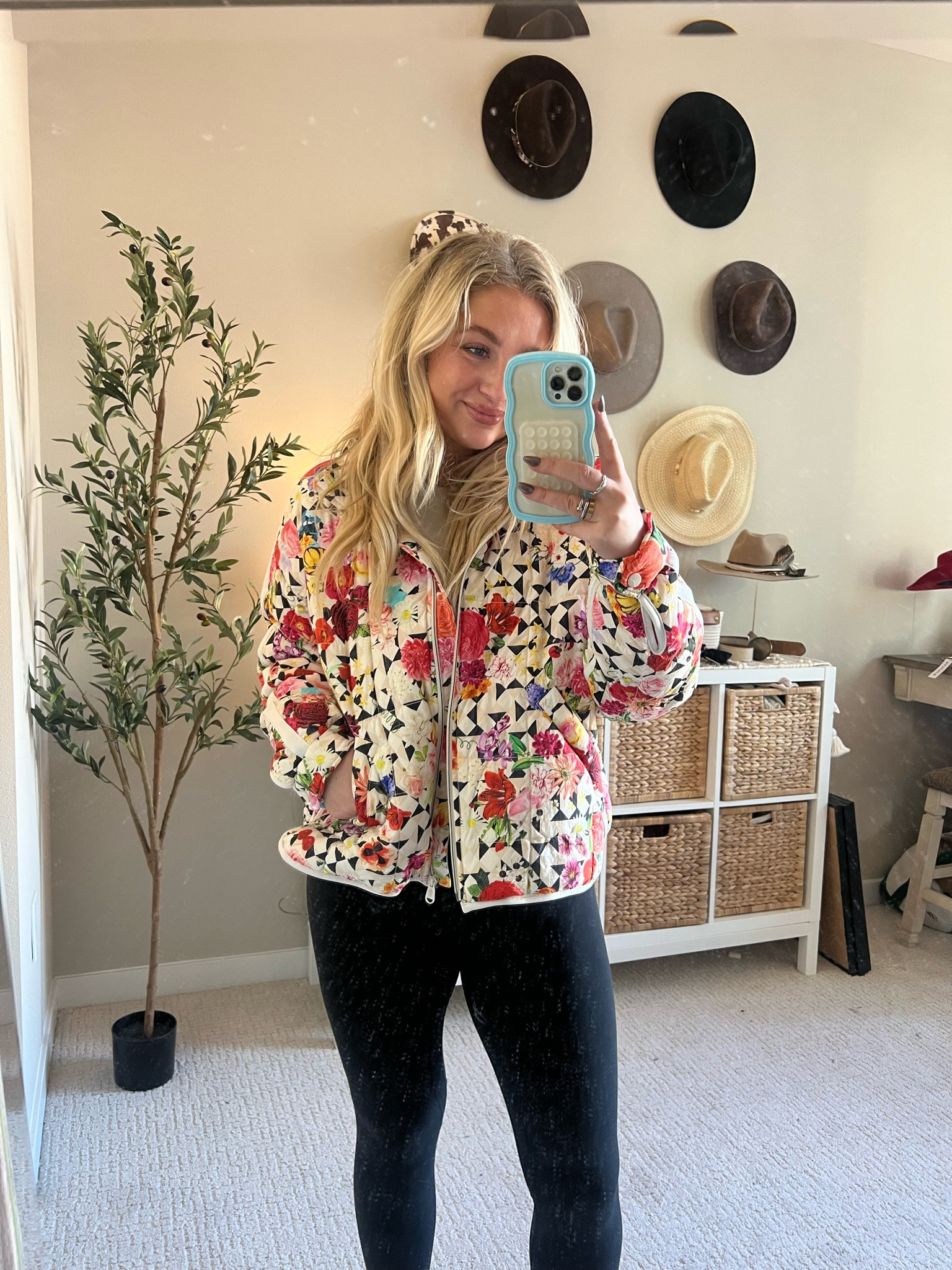 Free people, Pippa packable puffer, wearing a size medium fall fashion, winter fashion