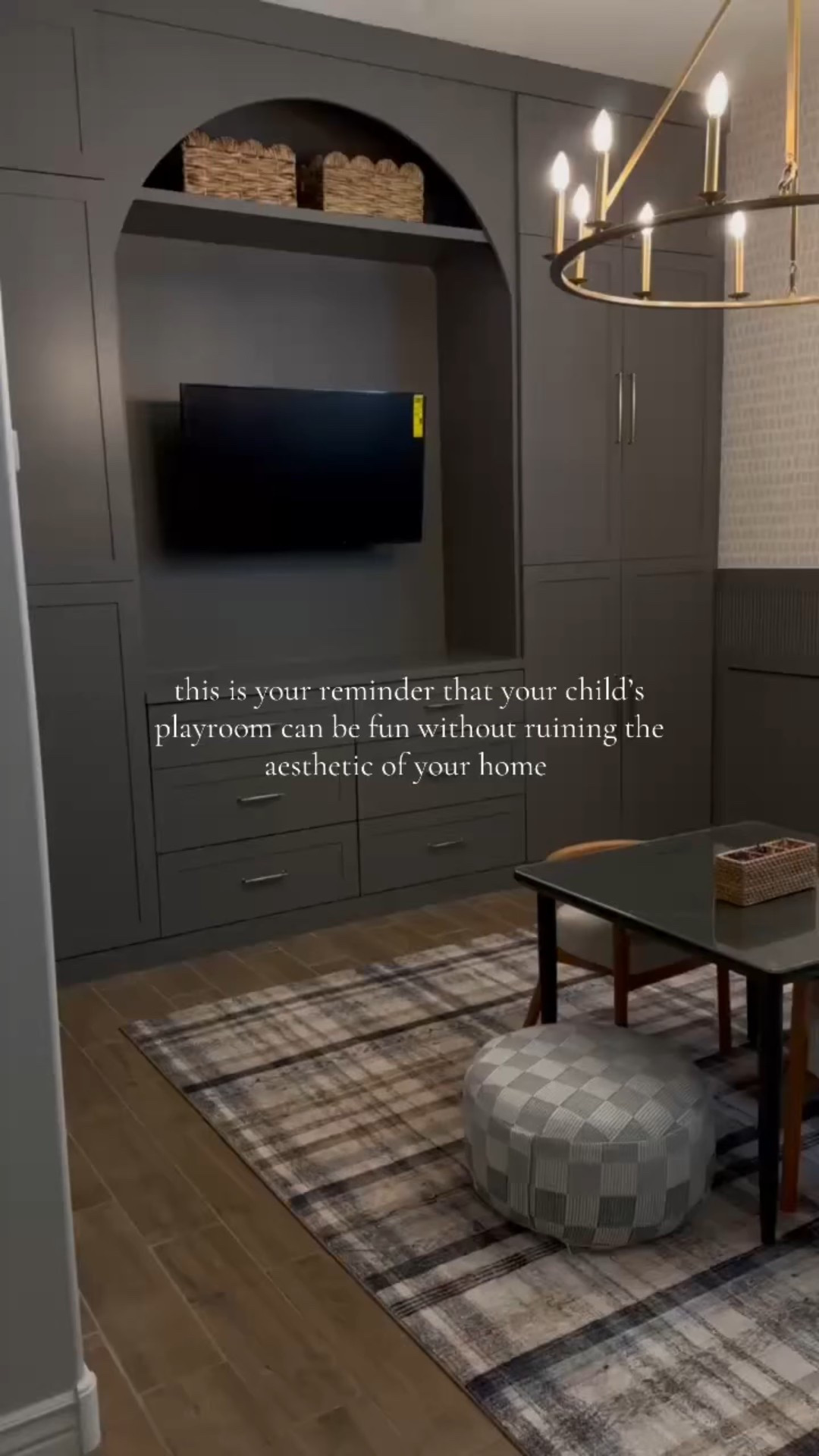 Yes, a playroom that can still match your Pinterest board.
.
.
.
designed by @eyeforpretty_
equipt with built-ins by @accentartcreators for all of the flourcent toys to live 😉
#InteriorDesignPhoenix #arizonahome #interiordesign #phoenixrealestate #phoenixinteriordesign