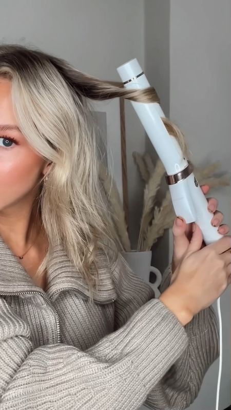 How to get soft beachy waves using a curler 

Products used:
T3 smart curling iron 32mm barrel 
Gisou heat protectant spray 
Gisou hair oil 

#LTKeurope #LTKbeauty #LTKSeasonal