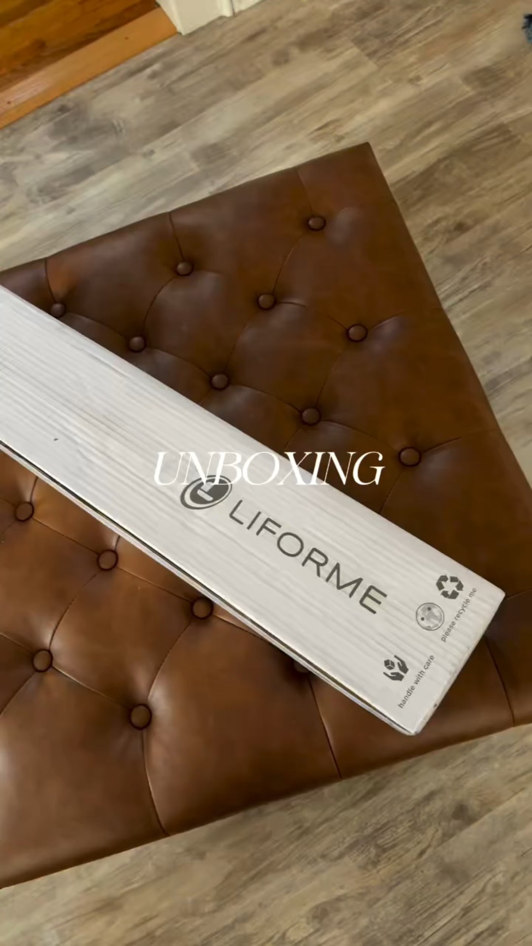 Unbox my first @liforme yoga mat with me! 🧘🏻‍♀️ 

I’ve been taking more heated classes and it was time to get a stickier mat! liforme came highly recommended and the  color/design options were endless (if I told you how long it took me to pick one you’d roll your eyes 😂) 

Something I’ve learned that works for me? Different mats for different classes. I love my Stakt mat for non-heated yoga & mat Pilates while I need a stickier mat like Liforme for the heated ones ✨ 

🔗 in bio! 

#yoga #hotyoga #yogi #liforme #yogamat #sticky #yogagirl #movement #wellness #pilates #unboxing #newjersey #curvyyogi