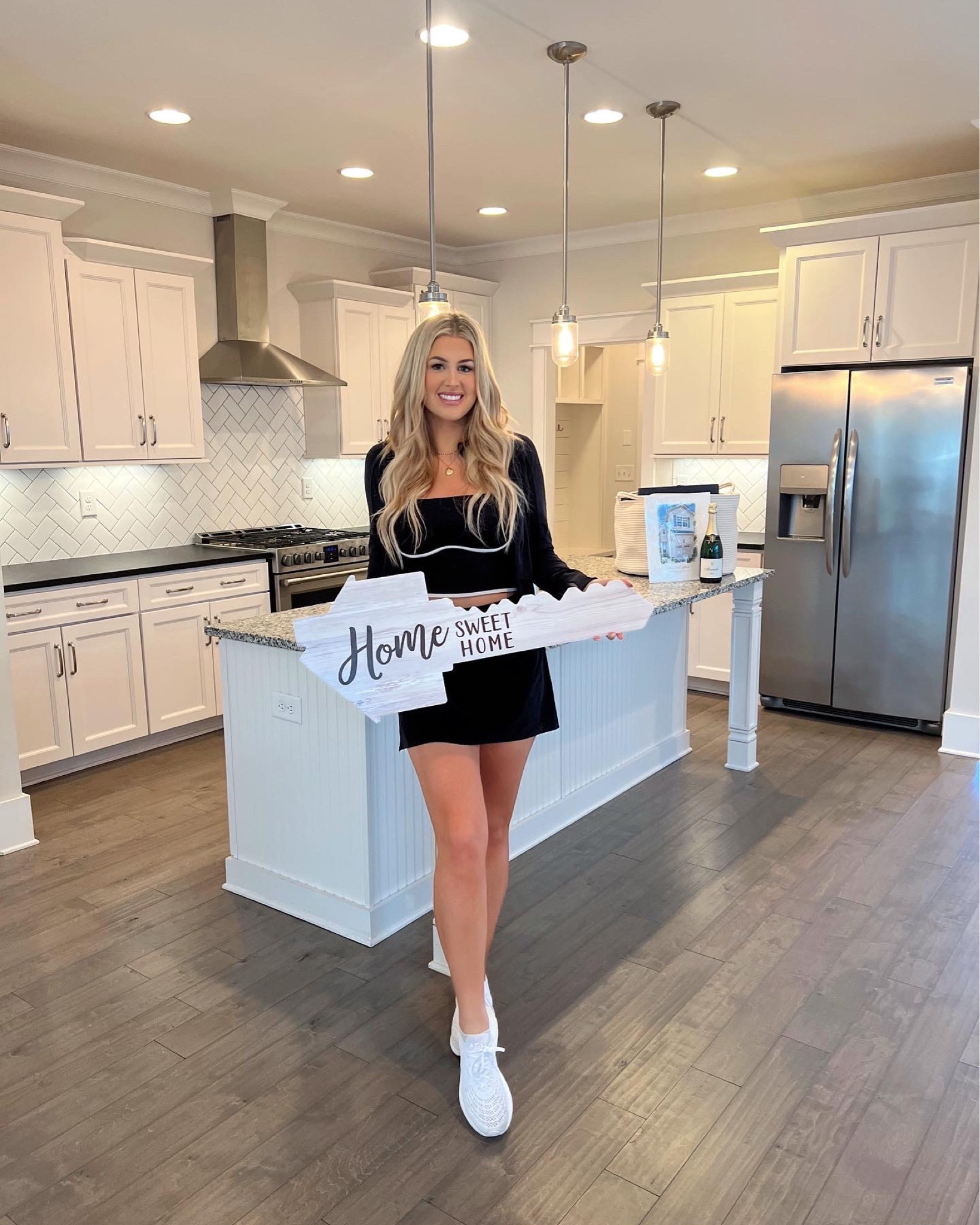 My favorite Athleisure outfit!
Skort - medium
Jacket - 10 (size up)
Tank - medium
Shoes - 10 (TTS) 

#LTKxPrime #LTKfitness #LTKstyletip